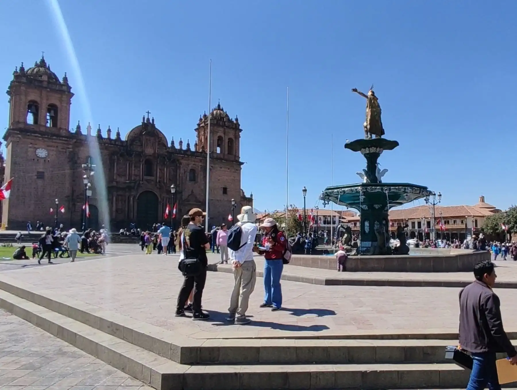 La ciudad de Cusco soporta altas temperaturas de hasta 22 grados Celsius al mediodía, causada por la ausencia de lluvias en la zona. Foto: ANDINA/Percy Hurtado Santillán.