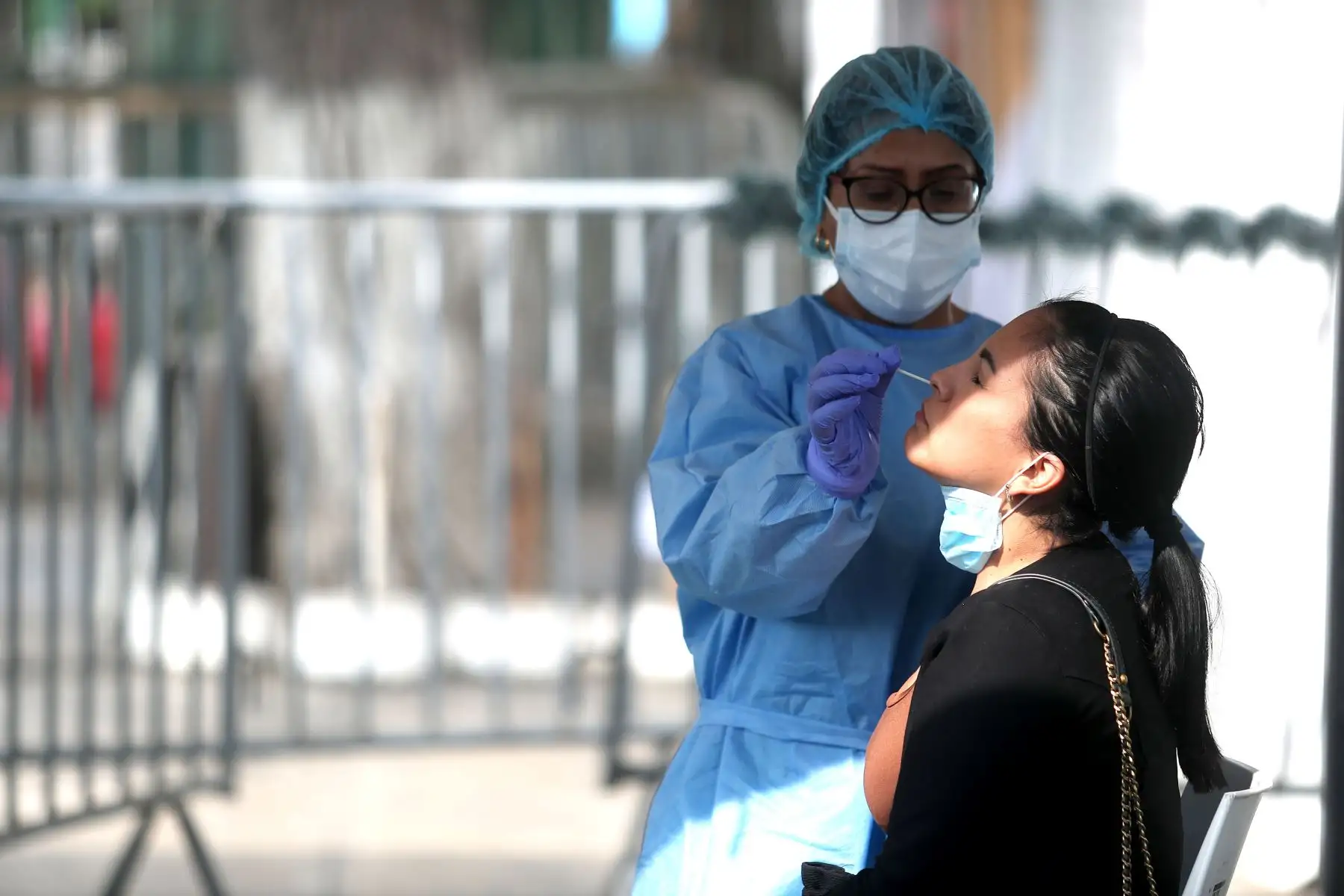 El Ministerio de Salud (Minsa) emitió un comunicado sobre la vigencia de las vacunas contra el covid-19 a fin de aclarar la desinformación generada recientemente sobre su seguridad, eficacia y extensión de uso en la población.  Foto: ANDINA/Ricardo Cuba