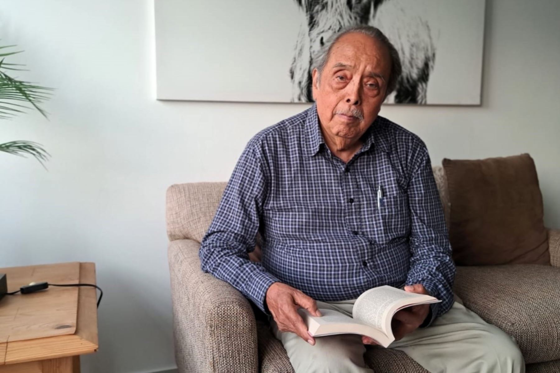 Escritor Juan Morillo Ganoza (Pataz, 1939), autor de la novela 