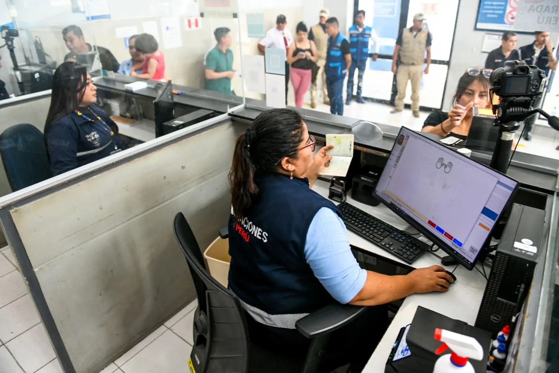 Ministro del Interior, Víctor Torres supervisa dispositivos de seguridad en frontera norte. Foto: ANDINA/ Ministerio del Interior