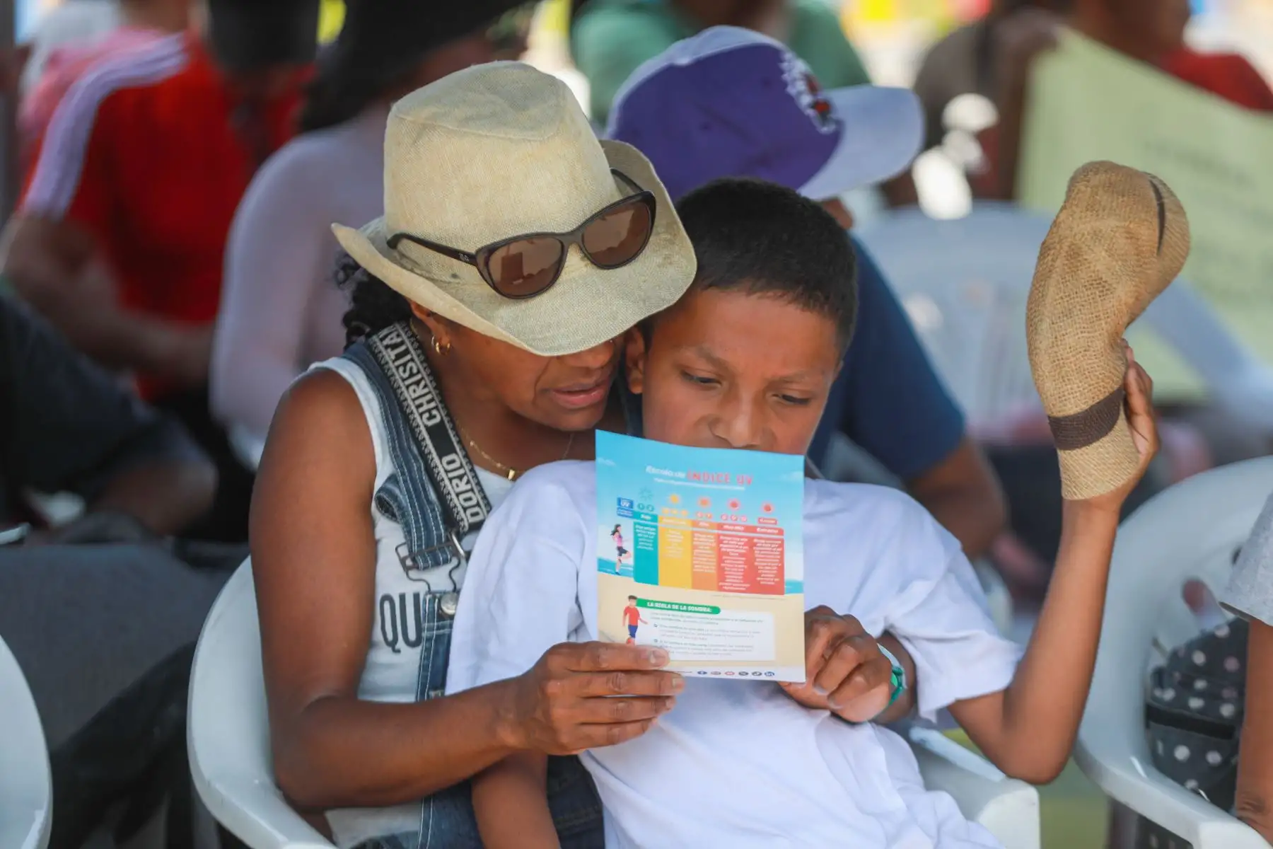 EsSalud promueve la campaña"  Verano Saludable"  en la playa Agua Dulce, donde veraneantes  tuvieron la oportunidad de vacunarse contra la covid-19 y  acceder de forma gratuita a los servicios de dermatología, oftalmología y más.
Foto: EsSalud