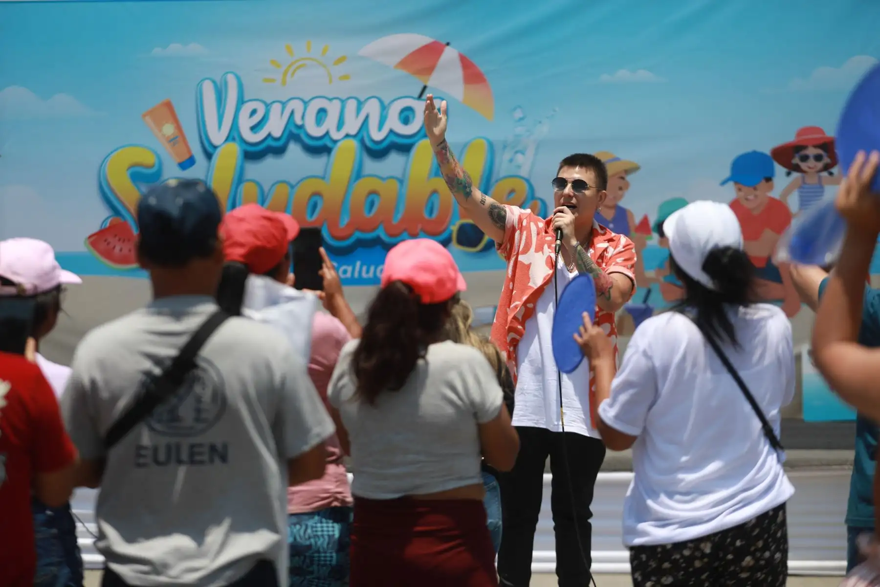 EsSalud promueve la campaña"  Verano Saludable"  en la playa Agua Dulce, donde veraneantes  tuvieron la oportunidad de vacunarse contra la covid-19 y  acceder de forma gratuita a los servicios de dermatología, oftalmología y más.
Foto: EsSalud