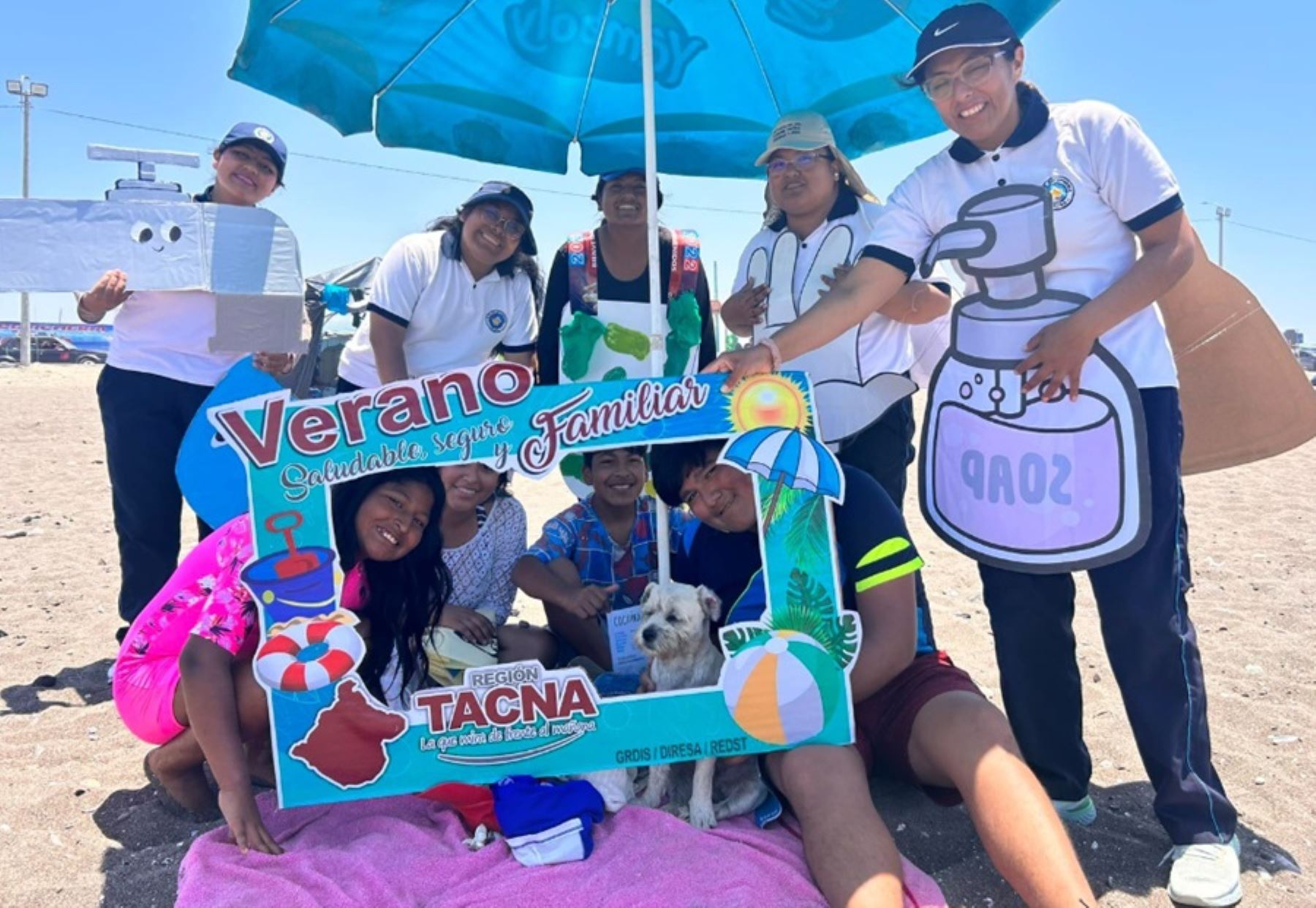El Gobierno Regional de Tacna, a través de la Dirección Regional de Salud y en coordinación con ocho instituciones públicas y privadas, lanzó hoy la campaña “Verano saludable, seguro y familiar”, cuyo objetivo es brindar atención médica a las personas que acuden a las diferentes playas del litoral tacneño.