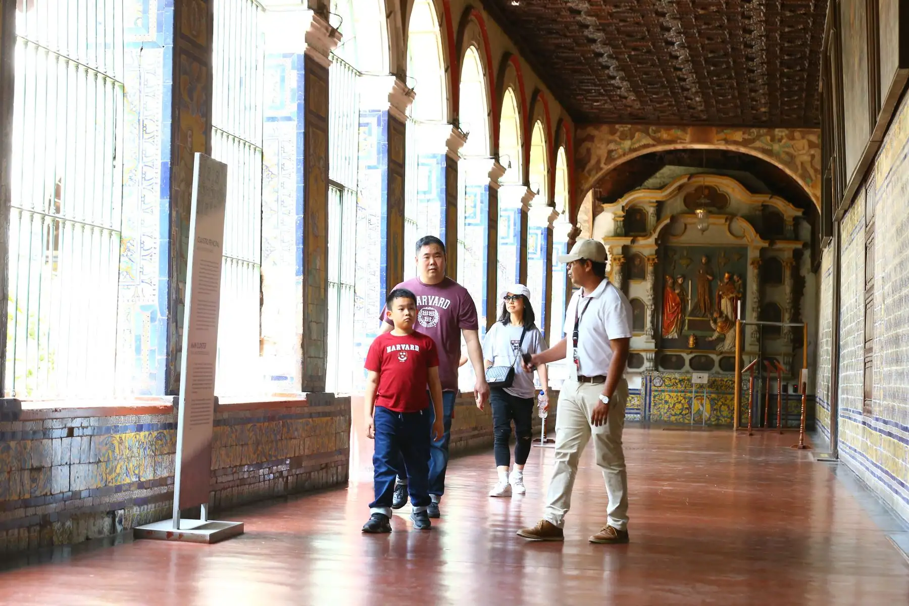 Con motivo de la Semana Santa, recorrido por el Museo de San Francisco y Catacumbas. Iglesia de San Francisco.
Foto: ANDINA/ Eddy Ramos