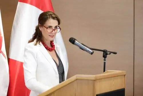 Ministra de Vivienda, Construcción y Saneamiento, Hania Pérez de Cuéllar. Foto: Cortesía.