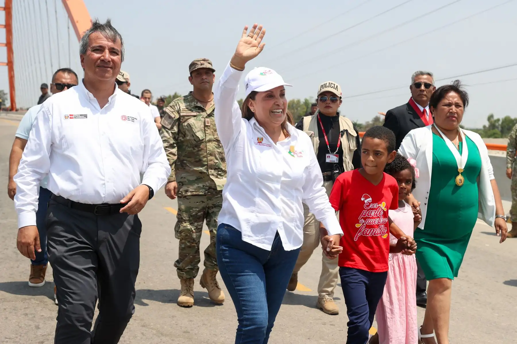 La presidenta de la república, Dina Ercilia Boluarte Zegarra, participó en la inauguración del puente Chamorro en el distrito de El Carmen

Foto: ANDINA/Prensa Presidencia