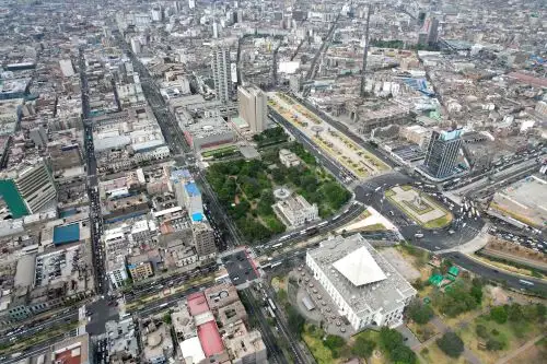 De acuerdo con lo proyectado, la Estación Central debe ser construida debajo de la avenida Paseo Colón, entre la av. Garcilaso de La Vega y el jr. Washington. Foto: ANDINA/Ricardo Cuba