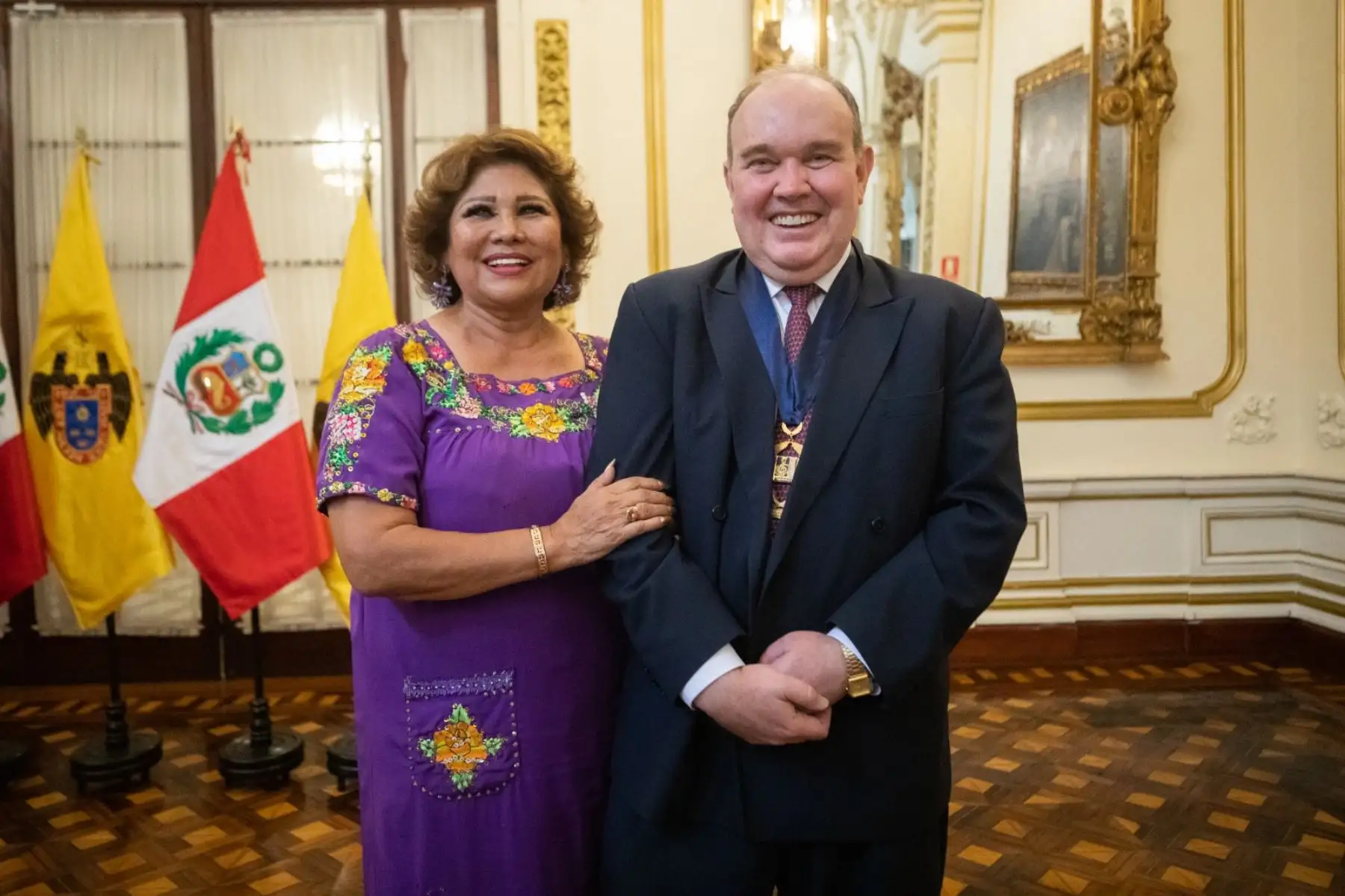 El alcalde de Lima, Rafael López Aliaga, suscribió un importante convenio de colaboración interinstitucional con la Asociación Peruana de Autores y Compositores (Apdayc) para potenciar la difusión del arte, la educación y la cultura en Lima Metropolitana.
Foto: ANDINA/Muni Lima