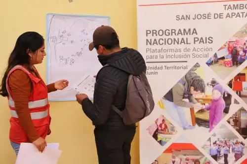 Estas plataformas de servicios, equipadas con acceso a internet, tópico y sala multiusos permiten que diversas entidades brinden atenciones médicas, orientación para prevenir y mitigar el impacto de las lluvias y capacitación. Foto: ANDINA/Programa PAIS