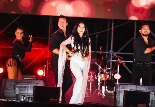 Lita Pezo presentó su tema finalista del Festival Internacional de Viña.