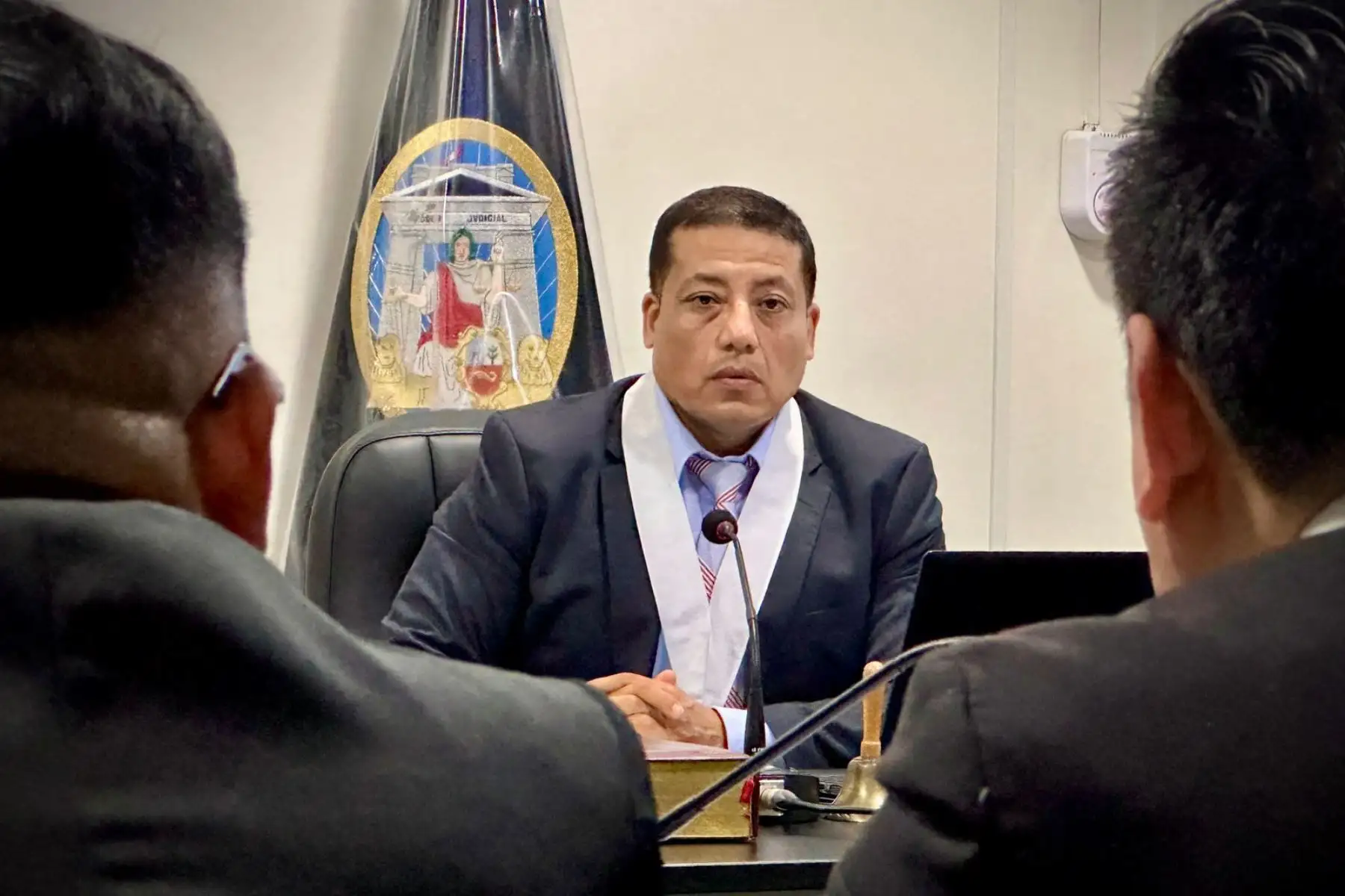 El Primer Juzgado de Investigación Preparatoria de la Corte de Huaura dispuso la medida a través del juez Galileo Mendoza al declarar fundado el pedido del Ministerio Público, quien abrió investigación contra el imputado por los delitos de feminicidio y homicidio calificado en agravio de las hermanas Inocente Ocaño.
Foto: ANDINA/Poder Judicial