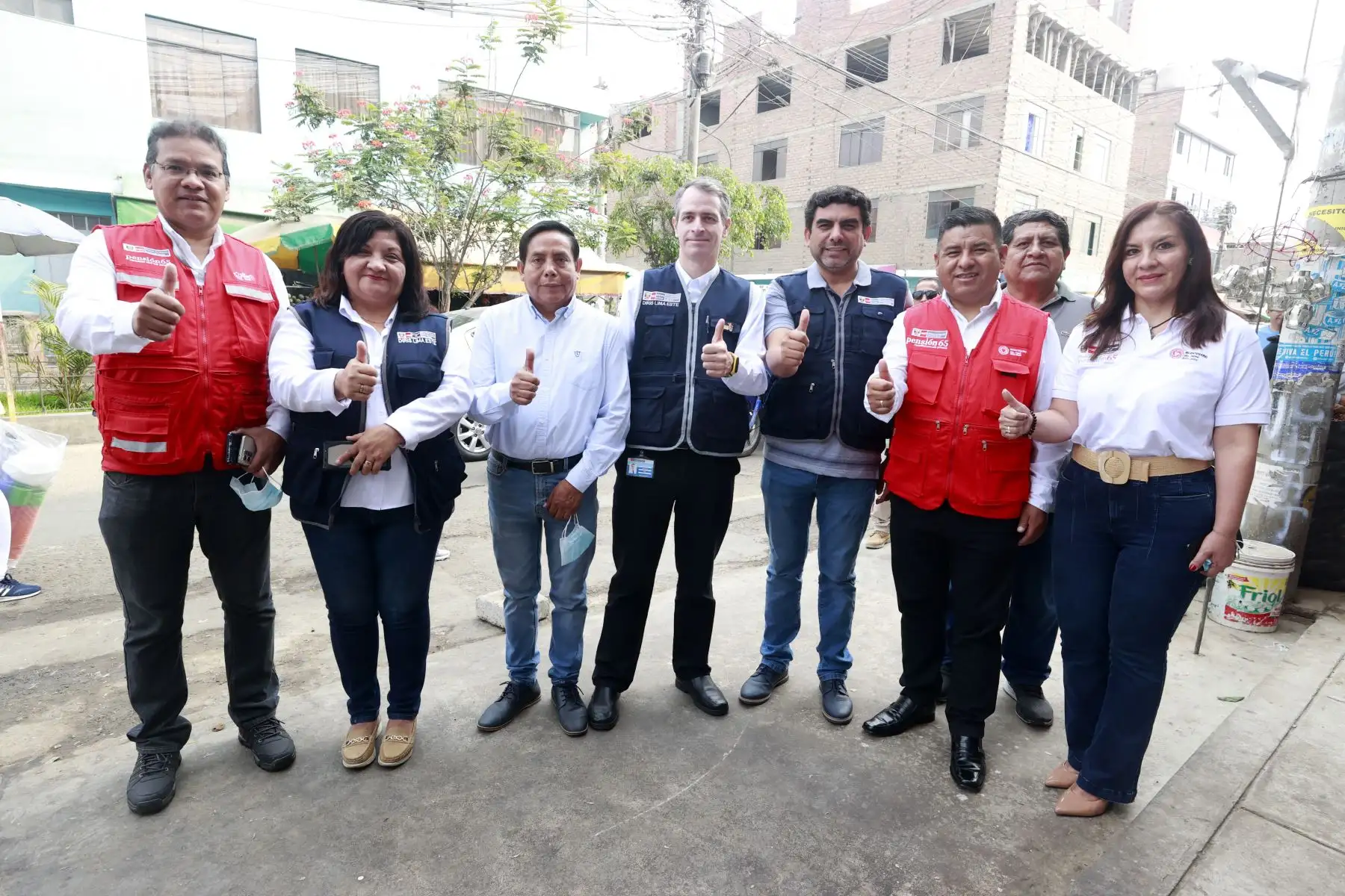 Margarita Baigorrea Villido de 97 años de edad, es la primera ciudadana peruana, quien es usuaria del programa Pensión 65 del Midis, en ser inmunizada con la vacuna monovalente contra el COVID-19. Foto: ANDINA/Vidal Tarqui