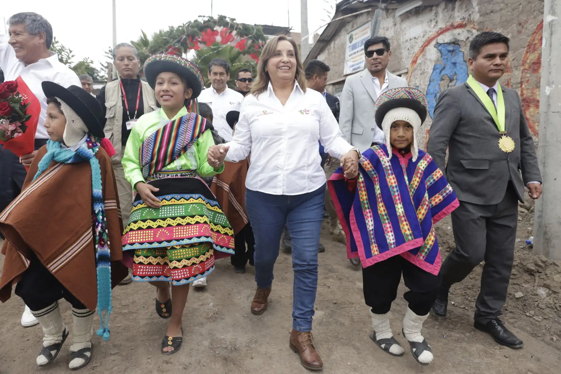 Presidenta Dina Boluarte participa del inicio de obras del mejoramiento y ampliación del sistema de agua potable y alcantarillado en el distrito de Andrés Avelino Cáceres, provincia de Huamanga en Ayacucho.
Foto: ANDINA/Prensa Presidencia