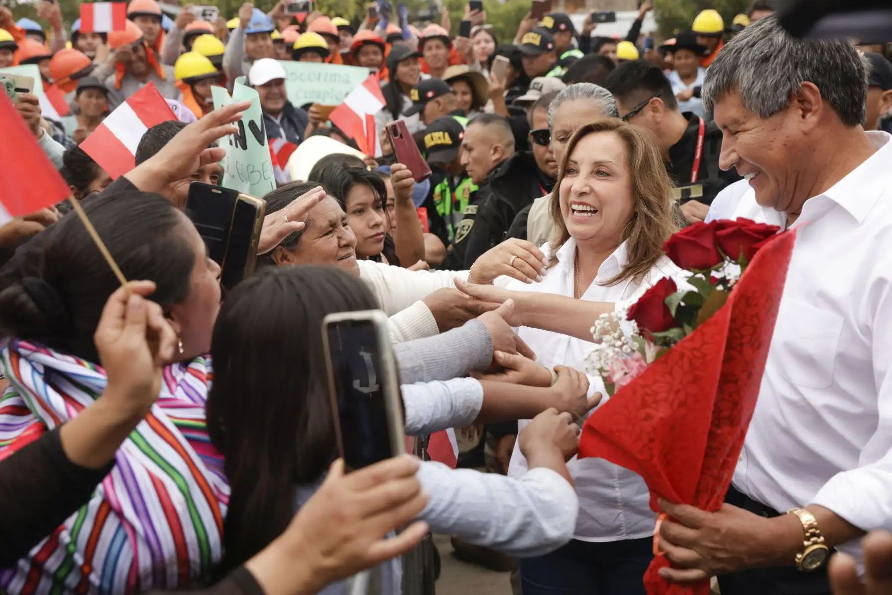 Presidenta Dina Boluarte participa del inicio de obras del mejoramiento y ampliación del sistema de agua potable y alcantarillado en el distrito de Andrés Avelino Cáceres, provincia de Huamanga en Ayacucho.
Foto: ANDINA/Prensa Presidencia