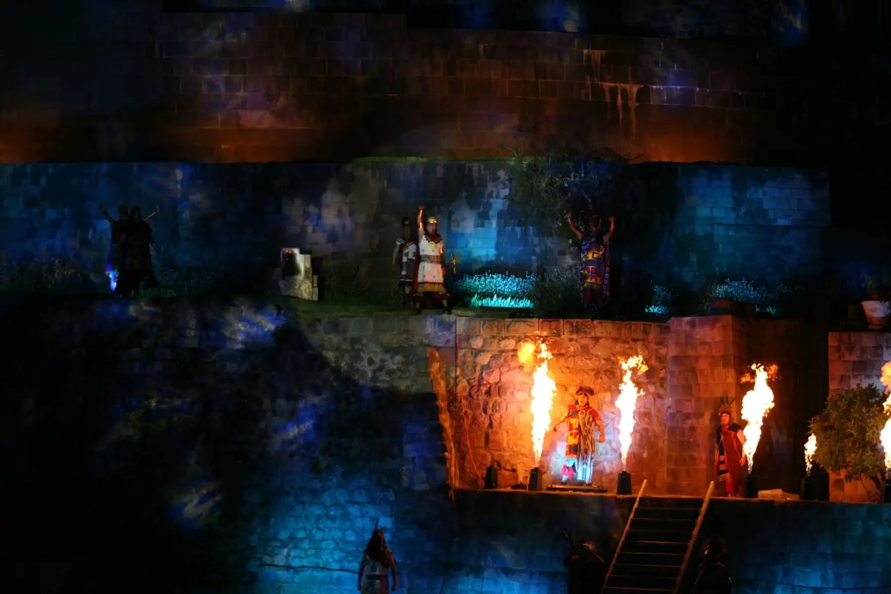 Cusqueños y turistas disfrutaron de la escenificación “Mitología Incásica” que invitó al Inti Raymi 2024. 
Foto: ANDINA/ Percy Hurtado Santillán