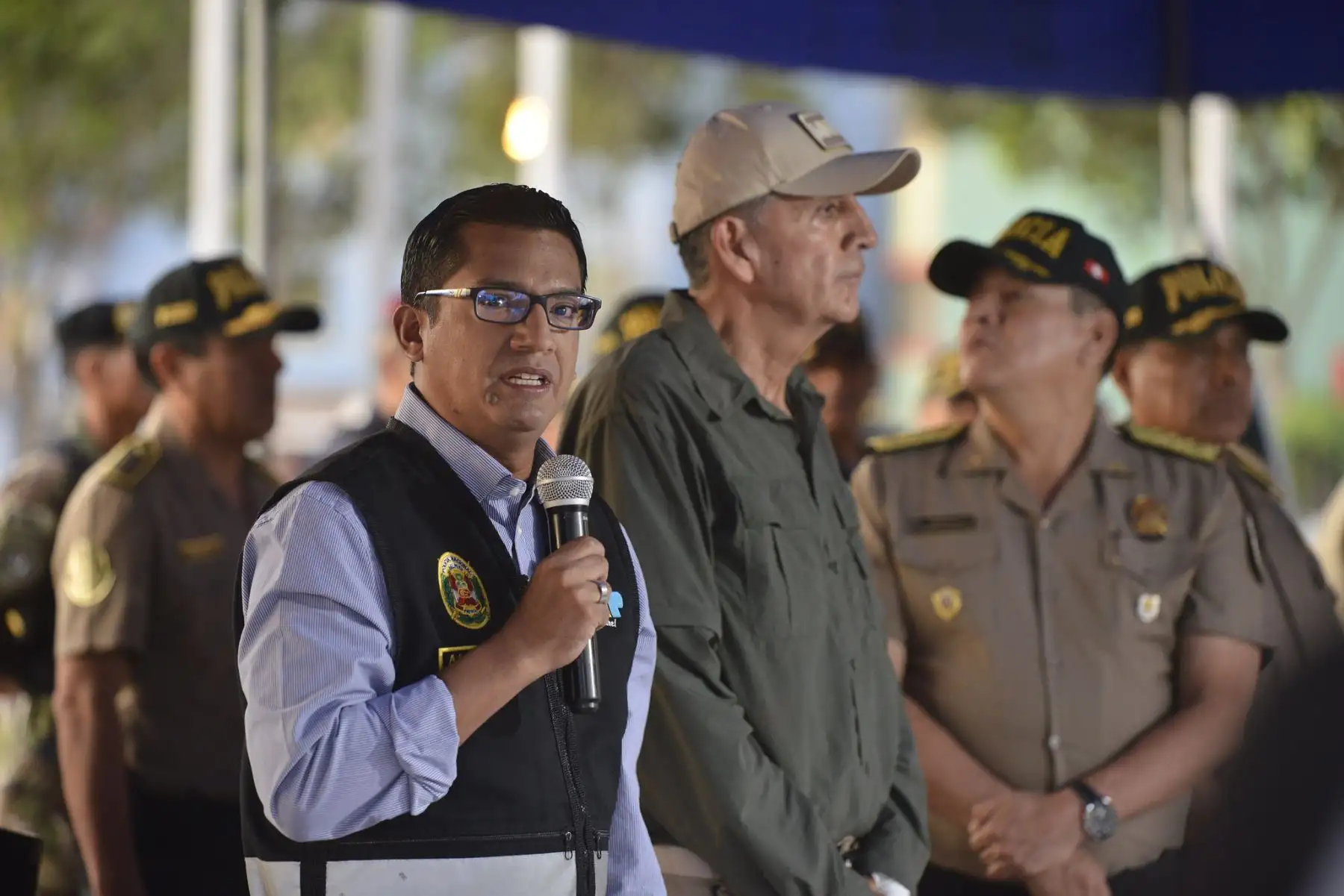 El ministro del Interior, Víctor Torres Falcón, anunció hoy el incremento de 150 efectivos para San Martín de Porres (SMP) con la finalidad de reforzar la seguridad ciudadana en este importante distrito de la capital, tras culminar el estado de emergencia en esta zona de Lima.
Foto: Mininter