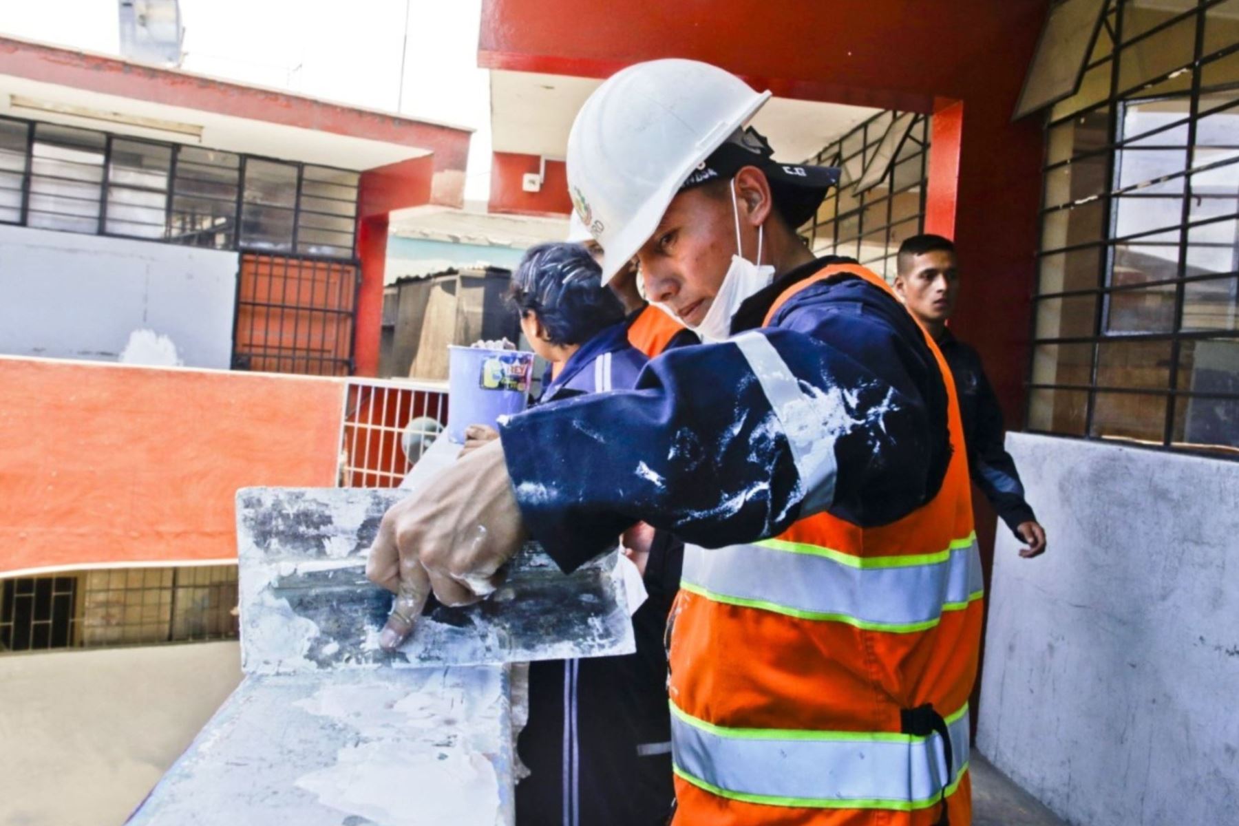 Cerca de 2,600 colegios de Huancavelica se beneficiarán con los trabajos de mantenimiento que se financiarán con los recursos transferidos por el Pronied. ANDINA/Difusión