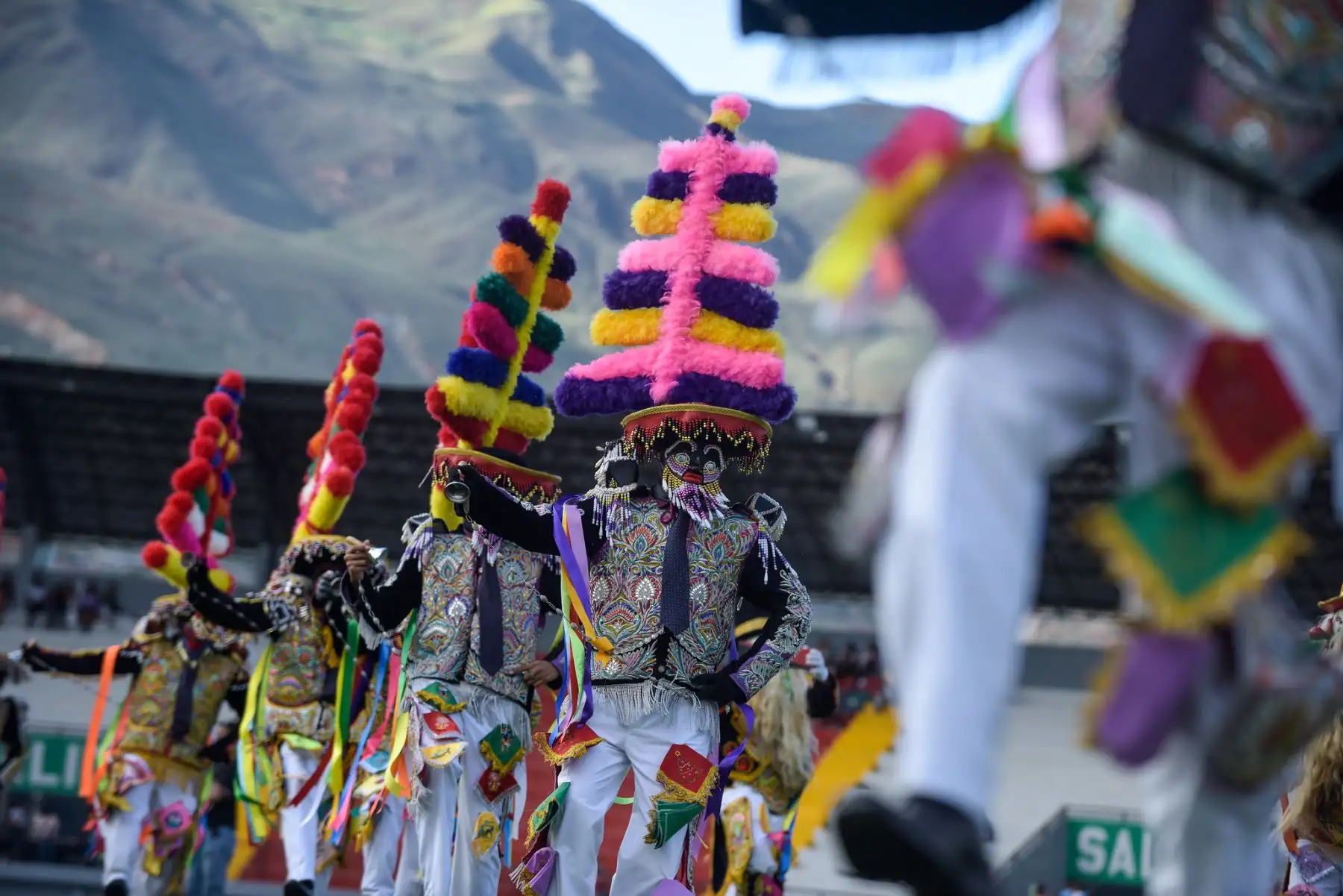 Huánuco fue la primera ciudad del país en celebrar una festividad Edición Bicentenario como parte de las conmemoraciones por el Año del Bicentenario de la Consolidación de Nuestra Independencia y de las Heroicas Batallas de Junín y Ayacucho, destacó Percy Barranzuela, director ejecutivo del Proyecto Especial Bicentenario del Ministerio de Cultura, durante la despedida del Festival de Los Negritos de Huánuco que ofreció una maratón dancística de 12 horas y la locreada más grande del mundo.
Foto: ANDINA/Bicentenario