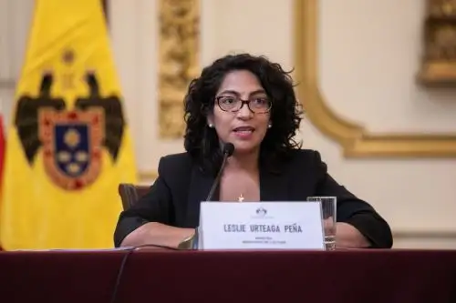 Ministra de Cultura, Leslie Urteaga, ratificó su disposición al diálogo para solucionar el problema que afecta a Machu Picchu.