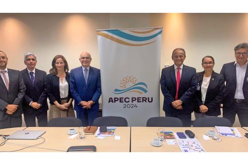 Reunión entre representante del PNUD y miembros de APEC Perú 2024. Foto: ANDINA/difusión.