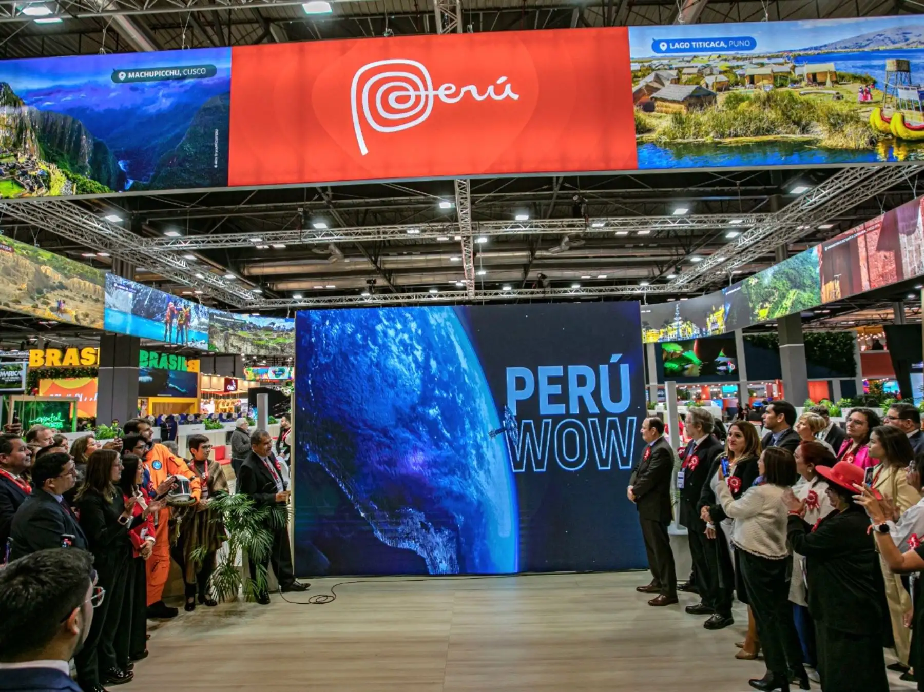 El video principal de la campaña que fue presentado en Feria Internacional de Turismo (Fitur) 2024 en Madrid (España) cuenta una historia ficticia de dos astronautas que, desde el espacio, observan los impresionantes paisajes y monumentos históricos que posee el Perú. Foto: PROMPERÚ