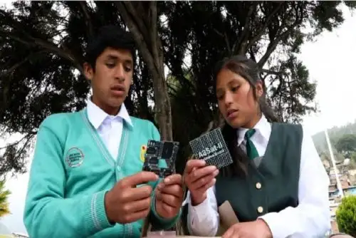 Existen más de 10,000 clubes de ciencia empadronados a escala nacional, los que generan un impacto en 102,425 estudiantes y 9845 docentes.
