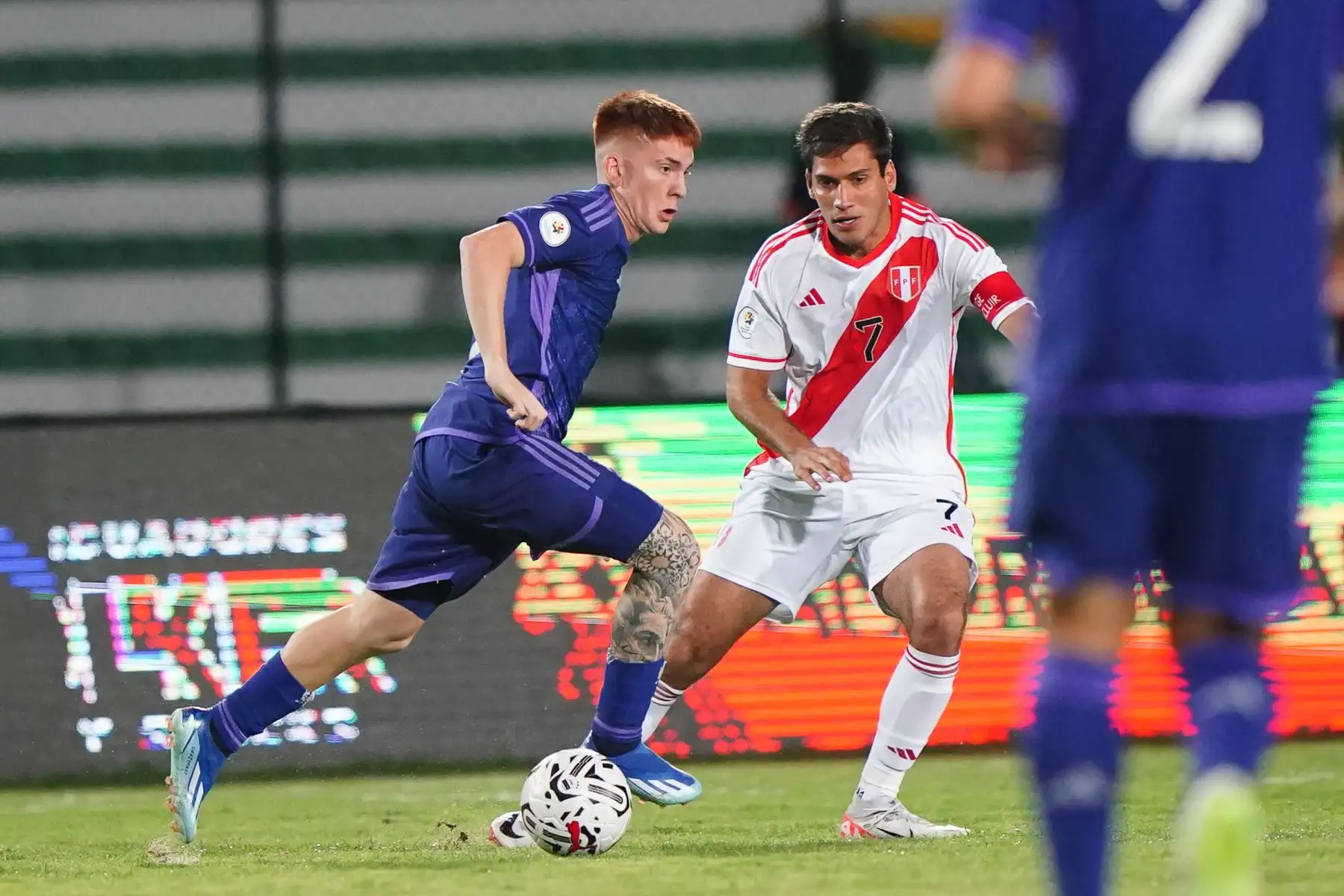 La selección Sub-23 del Perú cae 0-2 ante su similar de Argentina, en el partido que se disputó este miércoles en el estadio Misael Delgado de la ciudad de Valencia, Venezuela. El partido es válido por la segunda fecha del Preolímpico Sub-23 que clasificará a dos equipos sudamericanos para las Olimpiadas París 2024.
Foto: ANDINA/FPF