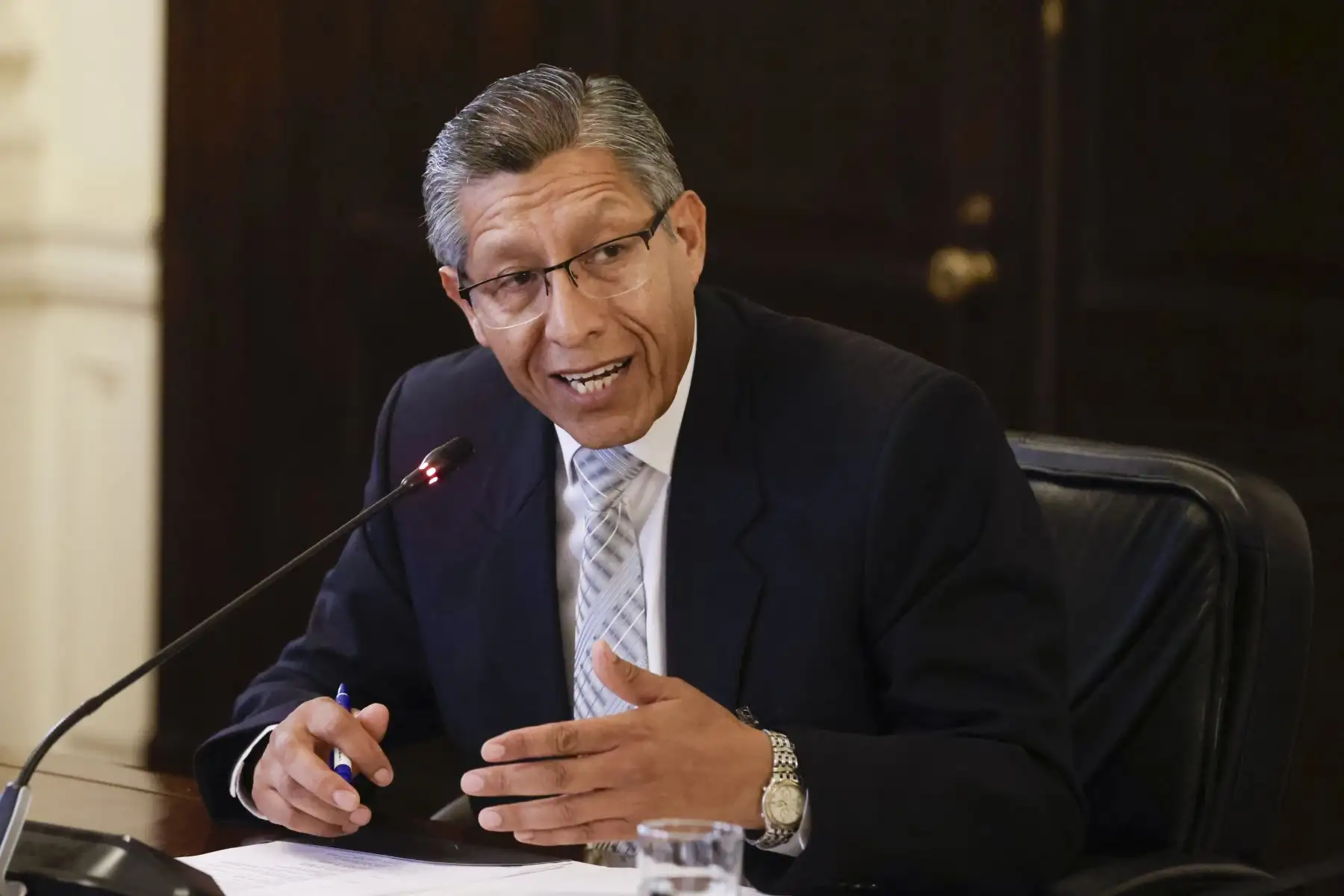 Con el firme objetivo de luchar contra la delincuencia y el crimen organizado, la presidenta Dina Boluarte lidera la primera sesión ordinaria del Consejo Nacional de Seguridad Ciudadana, CONASEC.
Foto: ANDINA/Presidencia Perú