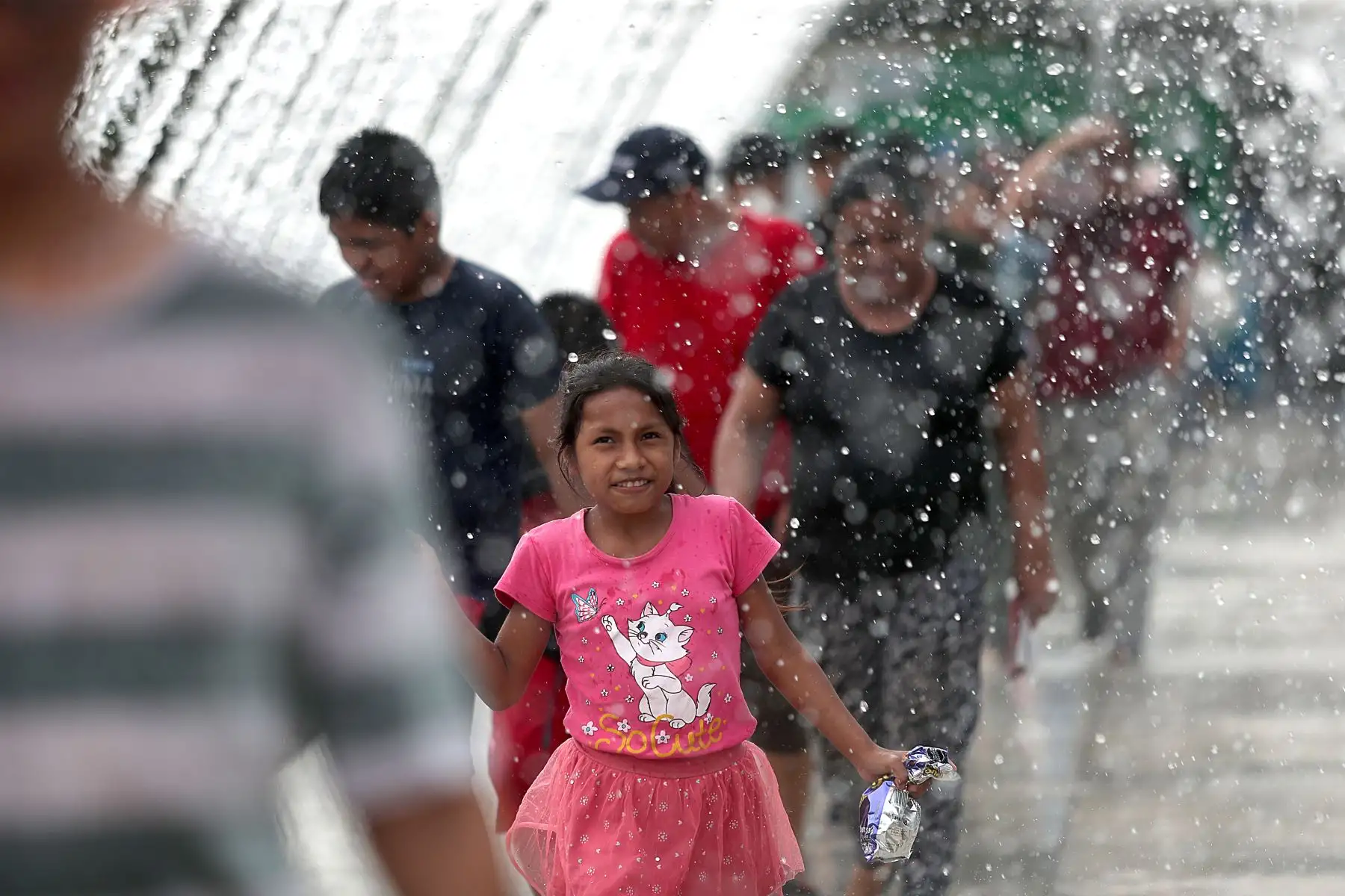 Cuenta con trece fuentes cibernéticas, apoyadas con la más alta tecnología donde la música, el agua, el sonido y luces láser se mezclan para presentarnos espectáculos únicos e increíbles. Foto: ANDINA/Ricardo Cuba
