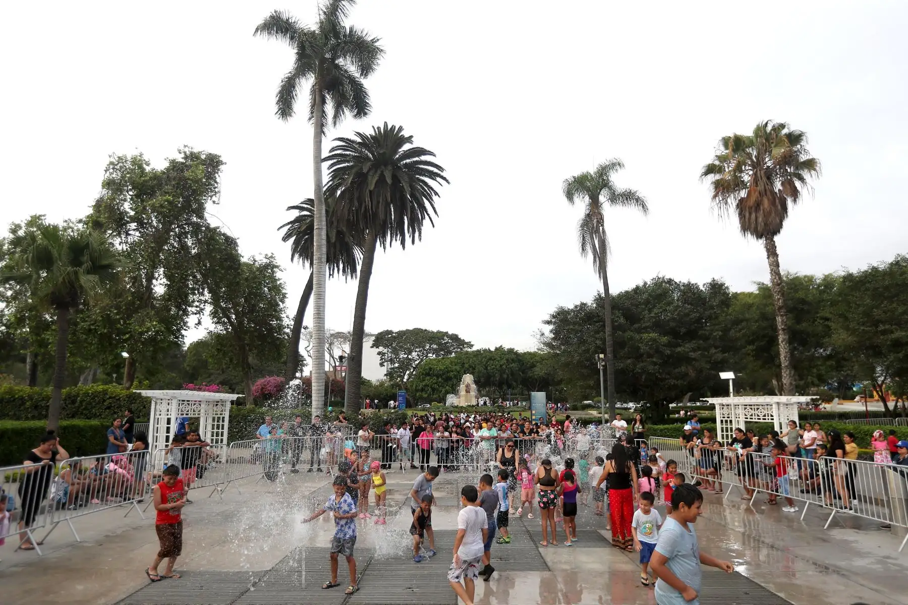 Es uno de los proyectos municipales de gran envergadura, ícono de la ciudad de Lima y símbolo de la recuperación de los espacios públicos. Foto: ANDINA/Ricardo Cuba