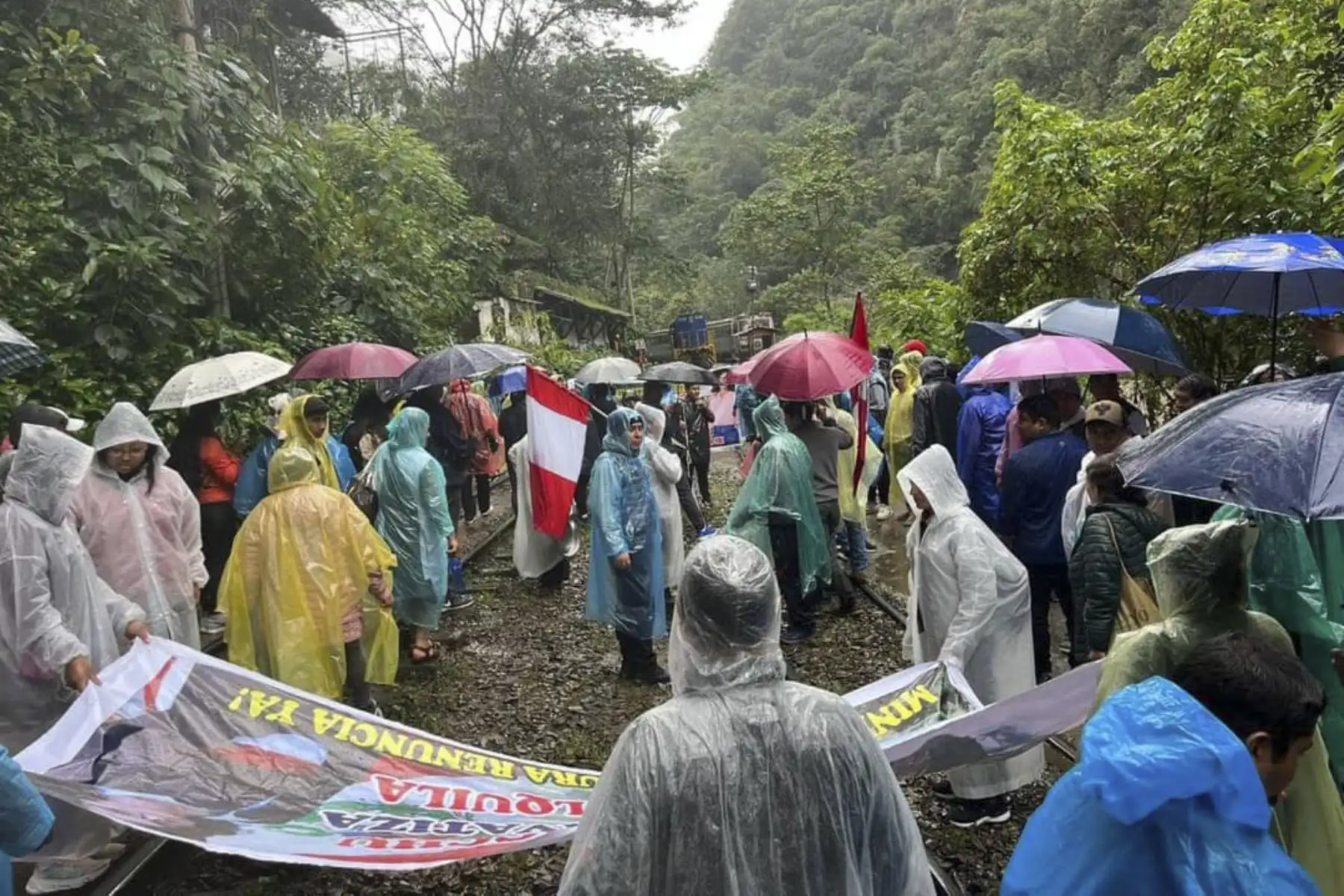El Gremio de Turismo de la Cámara de Comercio de Lima expresó su rechazo a las protestas que vienen produciéndose en Cusco y en el distrito de Machu Picchu Pueblo en rechazo a la venta virtual de entradas por parte de un operador privado, porque afectan la imagen de Perú y la reactivación del sector. Foto: ANDINA/difusión.