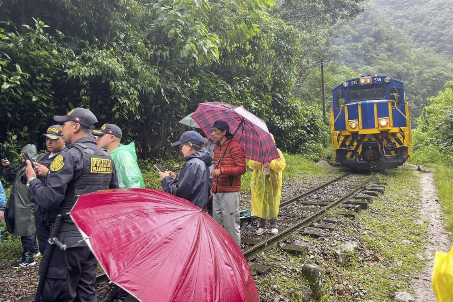 La suspensión del servicio ferroviario obedece a las protestas y bloqueos de la vía férrea por manifestantes en Machu Picchu. Foto: ANDINA/Difusión