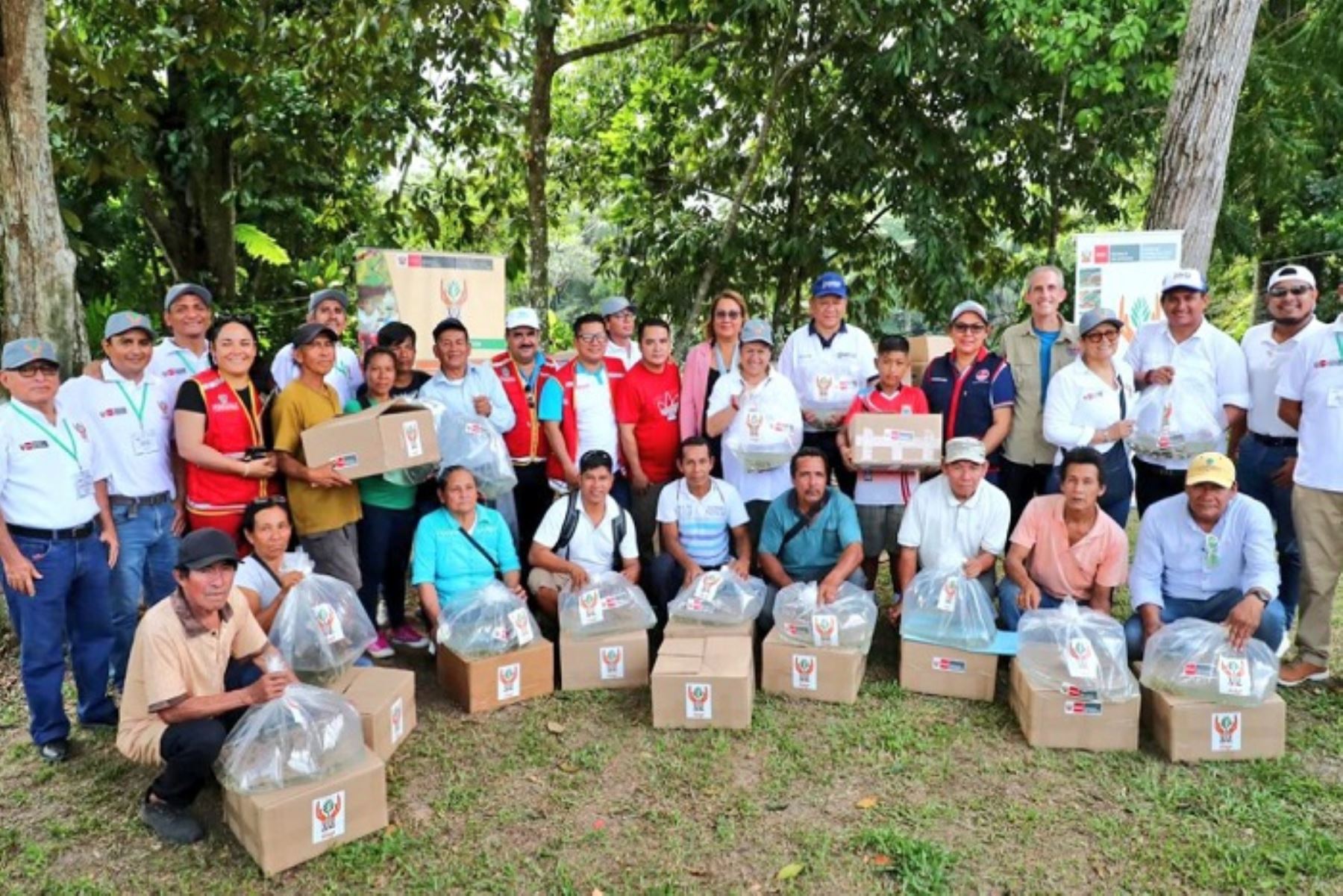 La ministra Albina Ruiz lideró la campaña “Perú Limpio Chuya Chuya Perú”, que se realizó en la parte baja del Malecón Tarapacá, también conocido Boulevard de Iquitos. En esta intervención se recolectaron más de 3 toneladas de residuos sólidos.