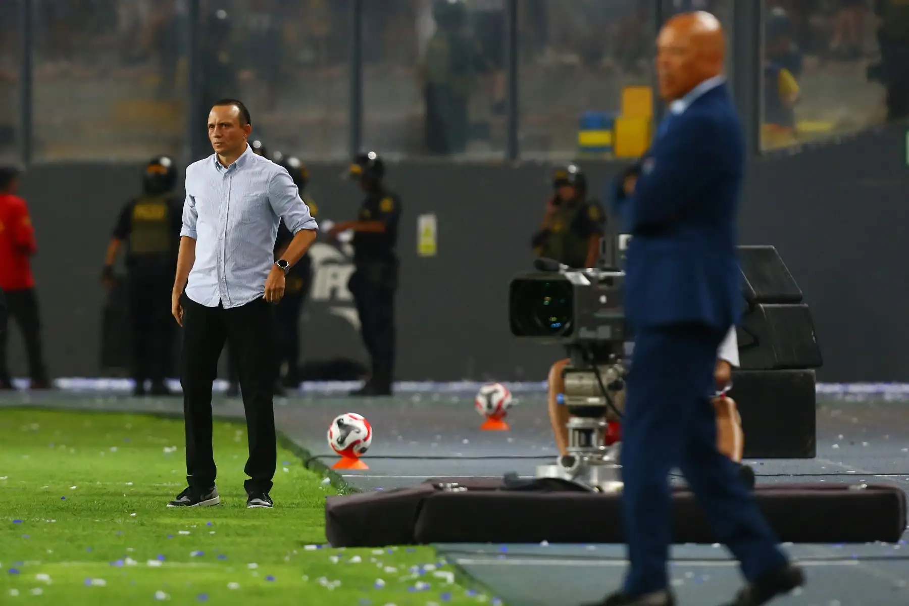 Alianza Lima se enfrenta al club César Vallejo por la fecha 1 de la Liga1 en el estadio Nacional de Lima. En la imagen, el entrenador de Alianza Lima, Alejandro Restrepo.
Foto: ANDINA/Eddy Ramos
