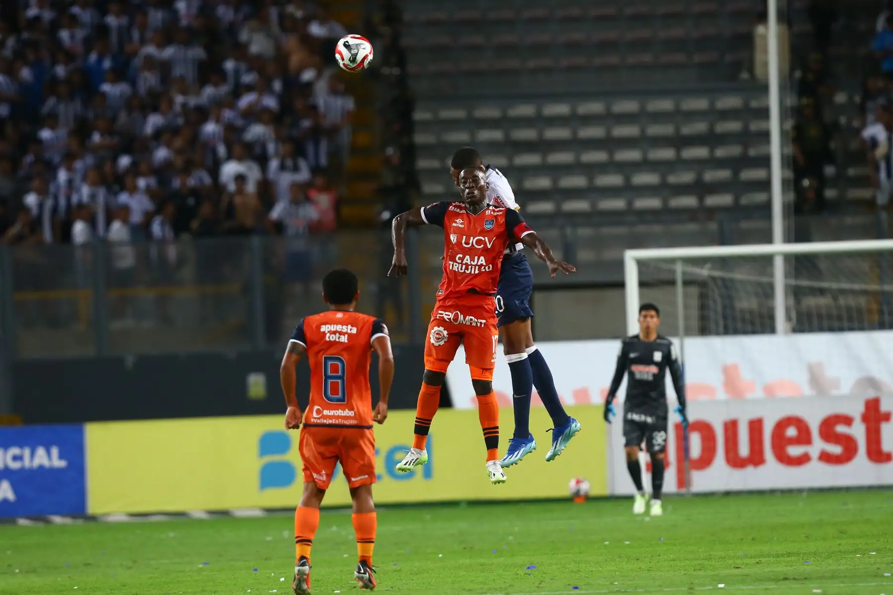 Alianza Lima  se enfrenta al club César Vallejo por la fecha 1 de la Liga1 en el estadio Nacional de Lima. 
Foto: ANDINA/Eddy Ramos