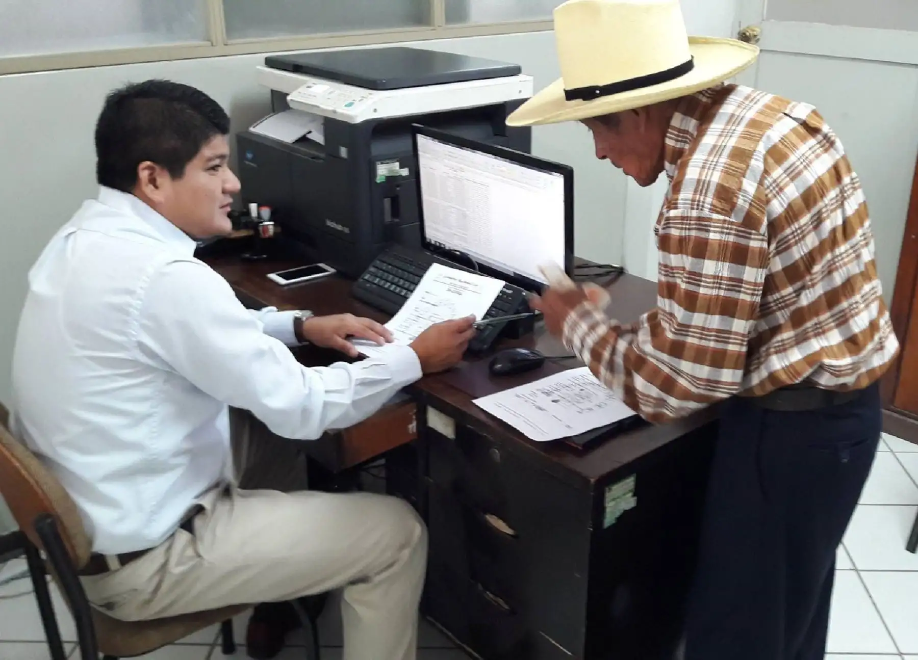 Tres cobros impuestos por el archivo regional de Ica fueron declarados ilegales por el Indecopi debido a que afectan a los usuarios. Foto: ANDINA/difusión.