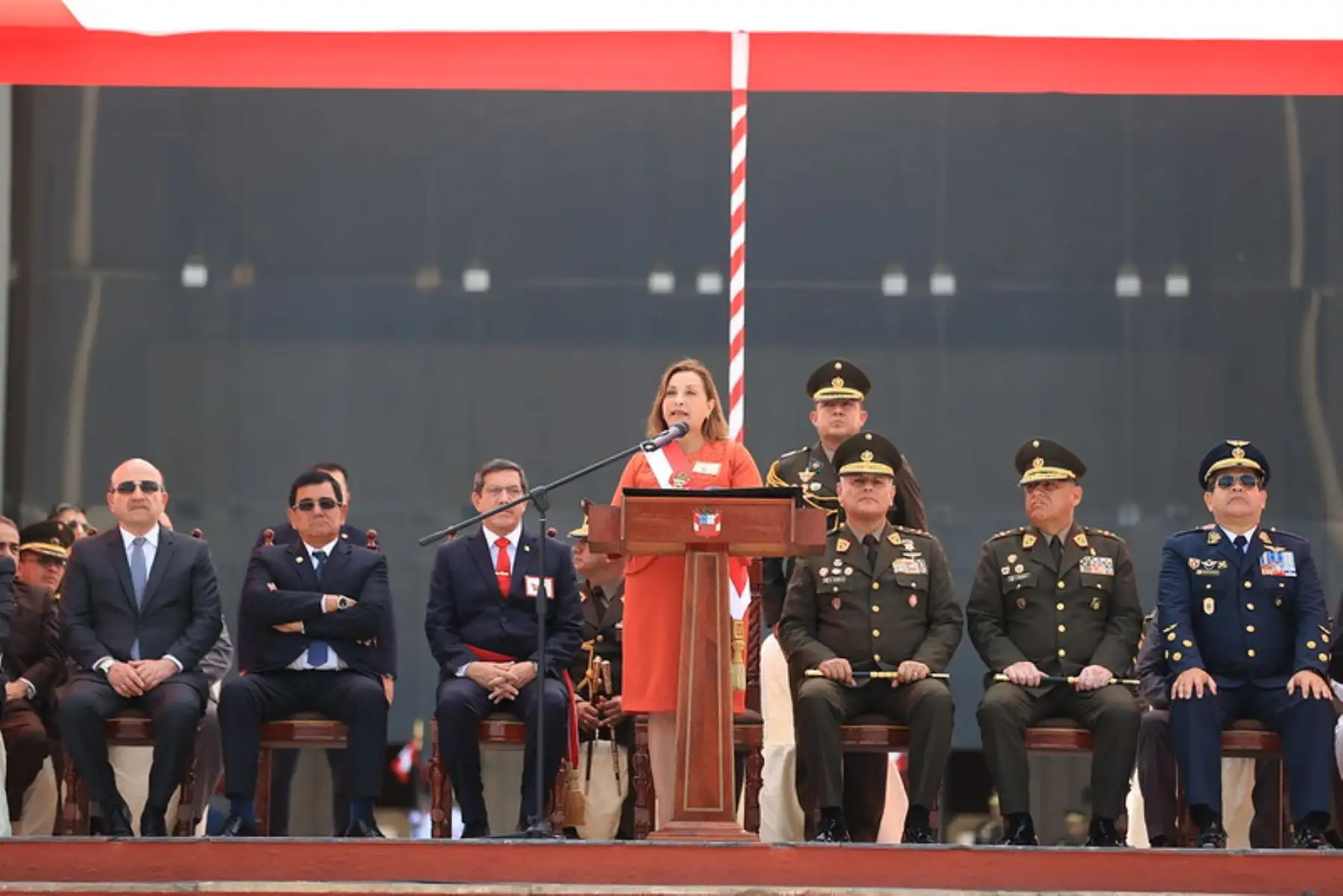 Presidenta Dina Boluarte participa en la ceremonia por el 43° aniversario de las operaciones de la Cordillera del Cóndor. Foto: ANDINA/ Prensa Presidencia