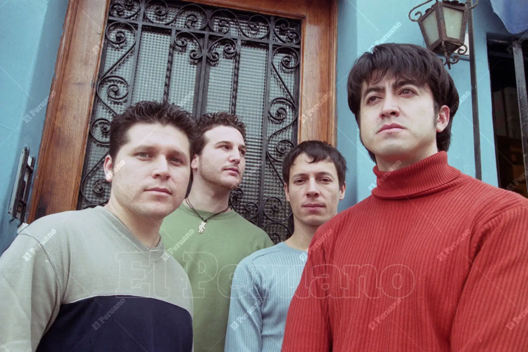 Lima - 4 junio 2001 / Manolo Hidalgo, Jeffry Fischman, Salim Vera y Toño Jáuregui integrantes de Libido. El grupo revelación del rock ha logrado imponer éxitos como Sed, Ojos de ángel y La casa de los gritos. Foto: Diario Oficial El Peruano / Wendy Higuchi
