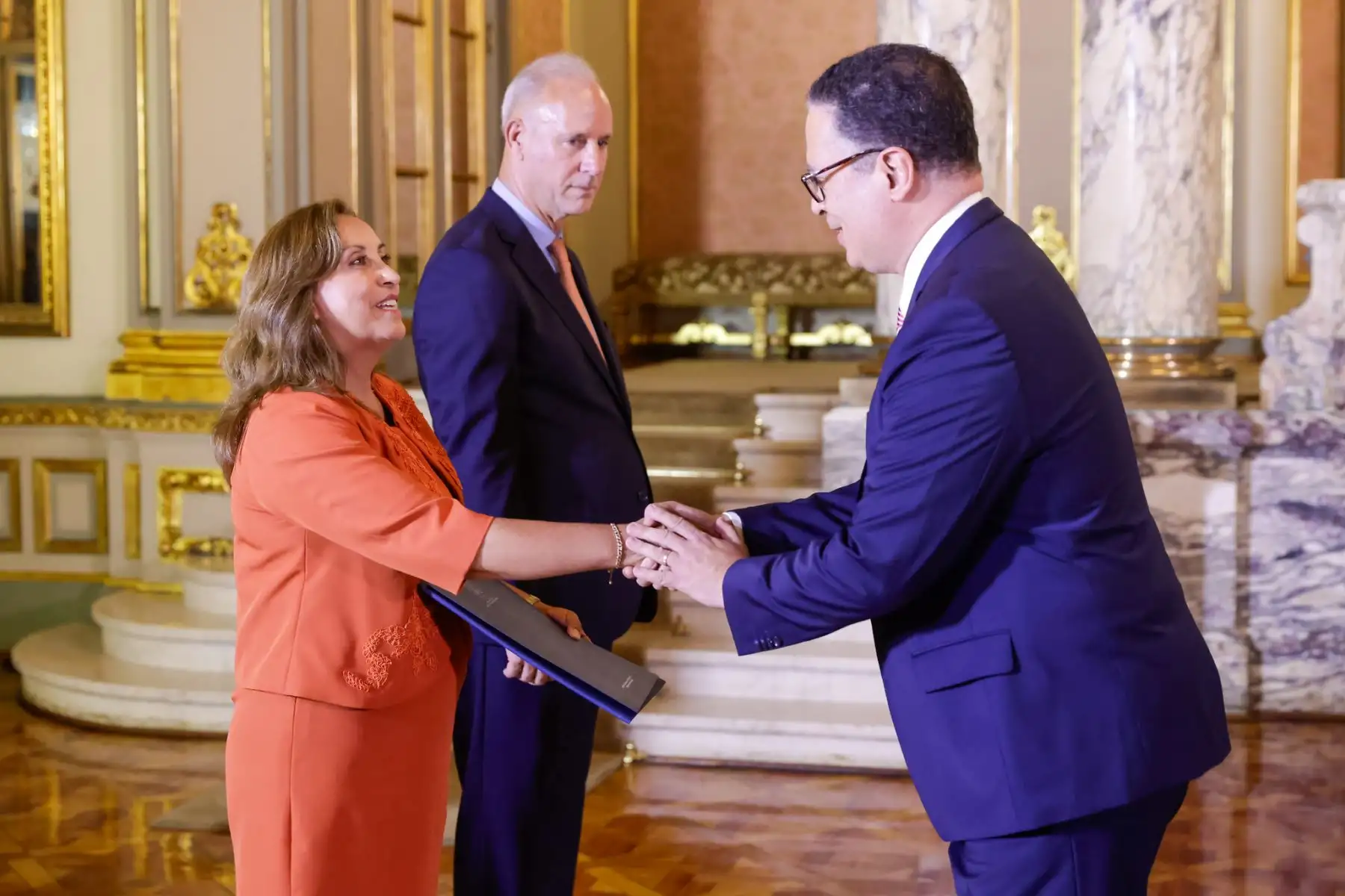 La presidenta de la república, Dina Ercilia Boluarte Zegarra, participó en la presentación de cartas credenciales de embajadores residentes en el Perú.
Foto: ANDINA/Presidencia Perú