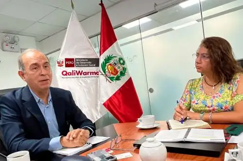 La directora ejecutiva de Qali Warma, Mónica Moreno, se reunió con el presidente de ASPEC, Crisólogo Cáceres. Foto: ANDINA/Difusión