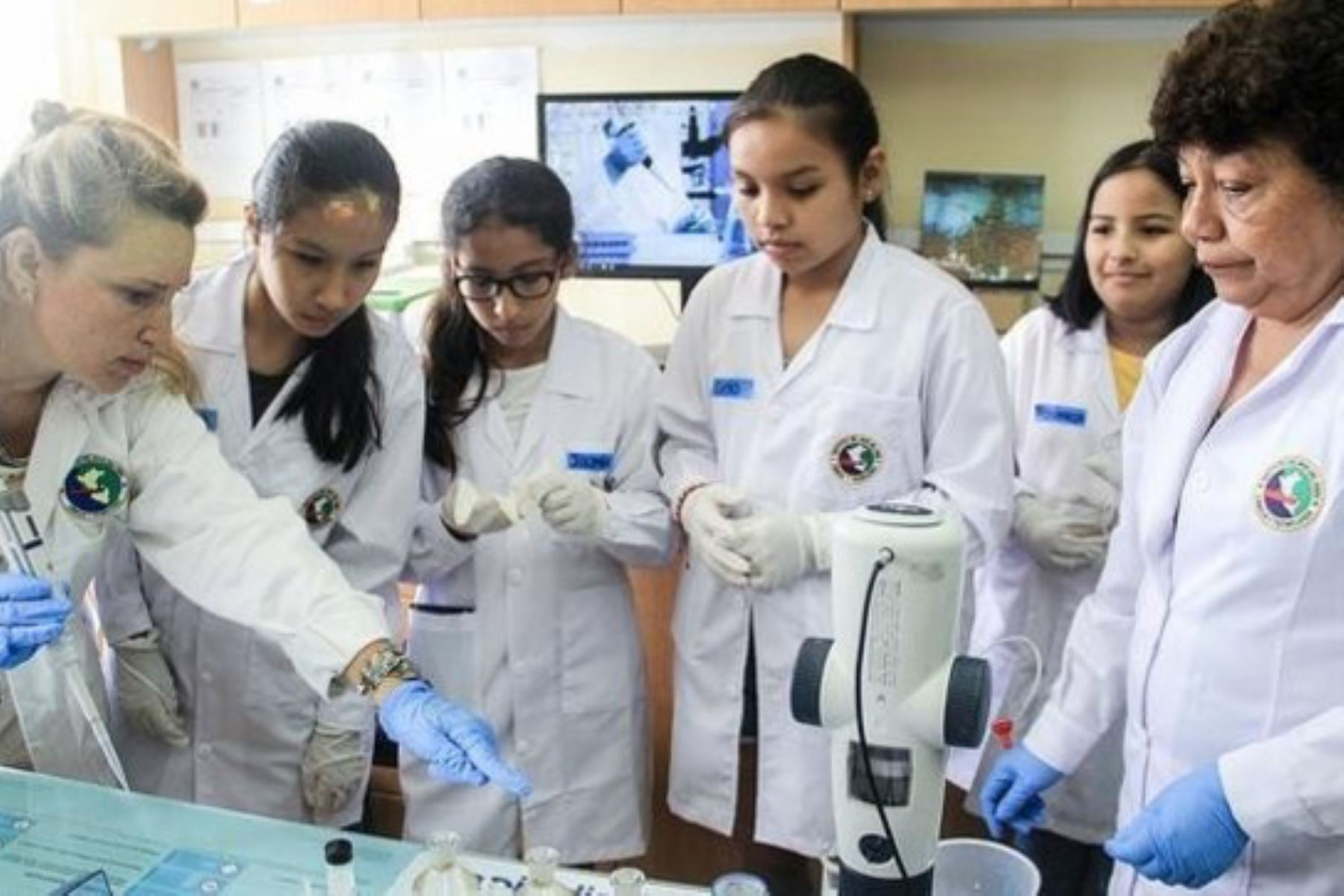 En el marco del Día Internacional de la Mujer y la Niña en la Ciencia, el Instituto del Mar del Perú – Imarpe, lanzó la iniciativa: "Por un mar de científicas".