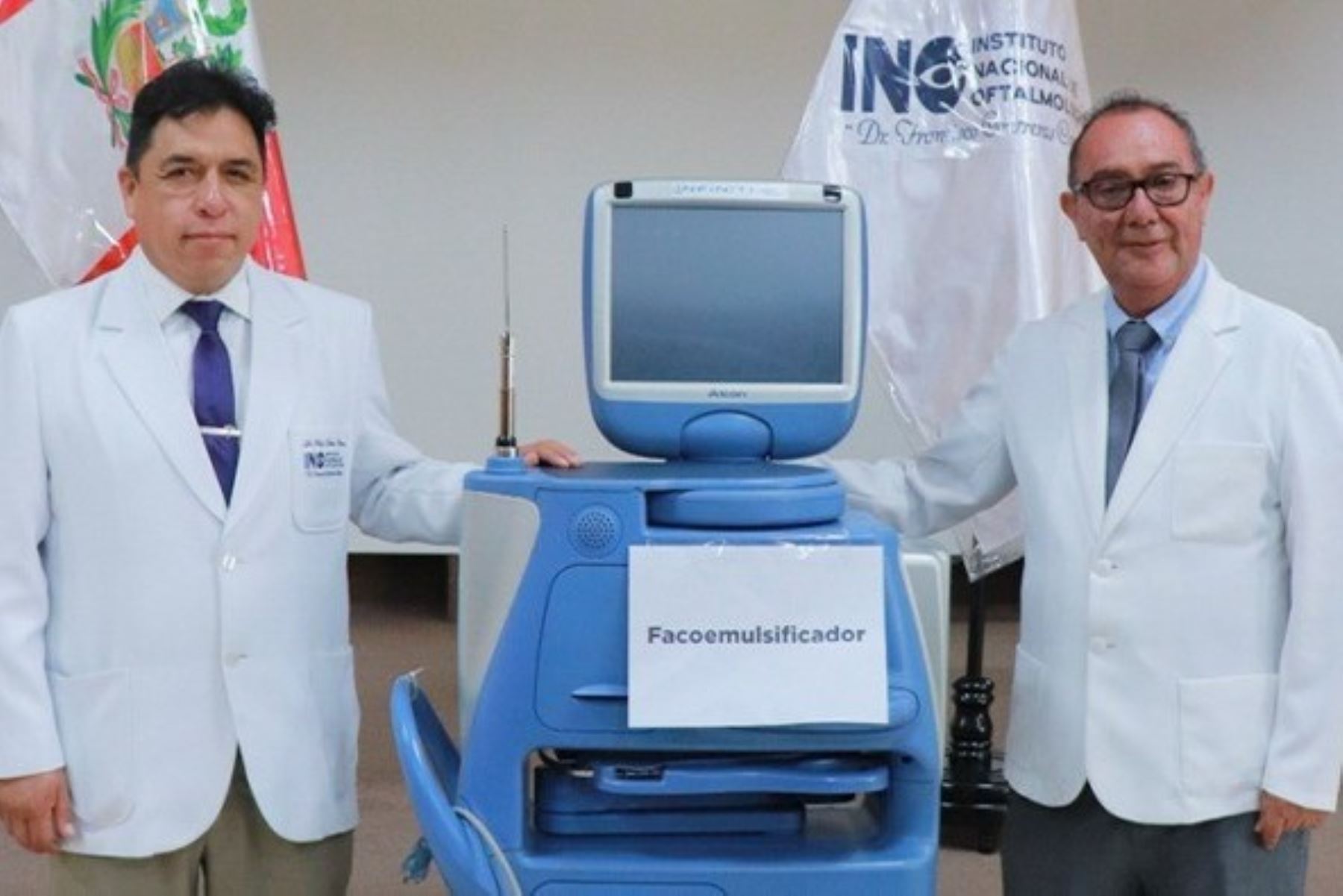 INO transfiere moderno equipo oftalmológico al Hospital de Emergencias Villa El Salvador. Foto: ANDINA/Difusión.