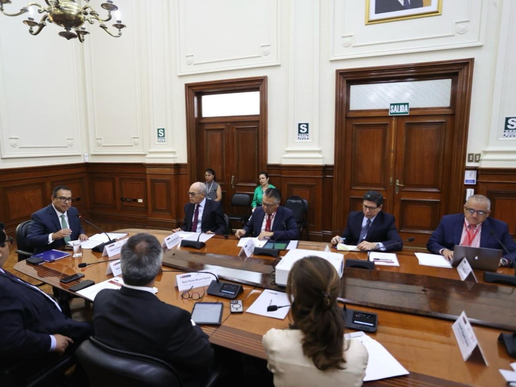 Reunión entre ministros y dirigentes empresariales del sector privado. ANDINA/Difusión