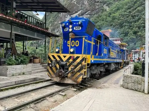 La concesionaria Fetransa anunció que desde las 13:00 horas de hoy se autorizó la reanudación de las operaciones ferroviarias en la vía Ollantaytambo-Machu Picchu. ANDINA/Difusión