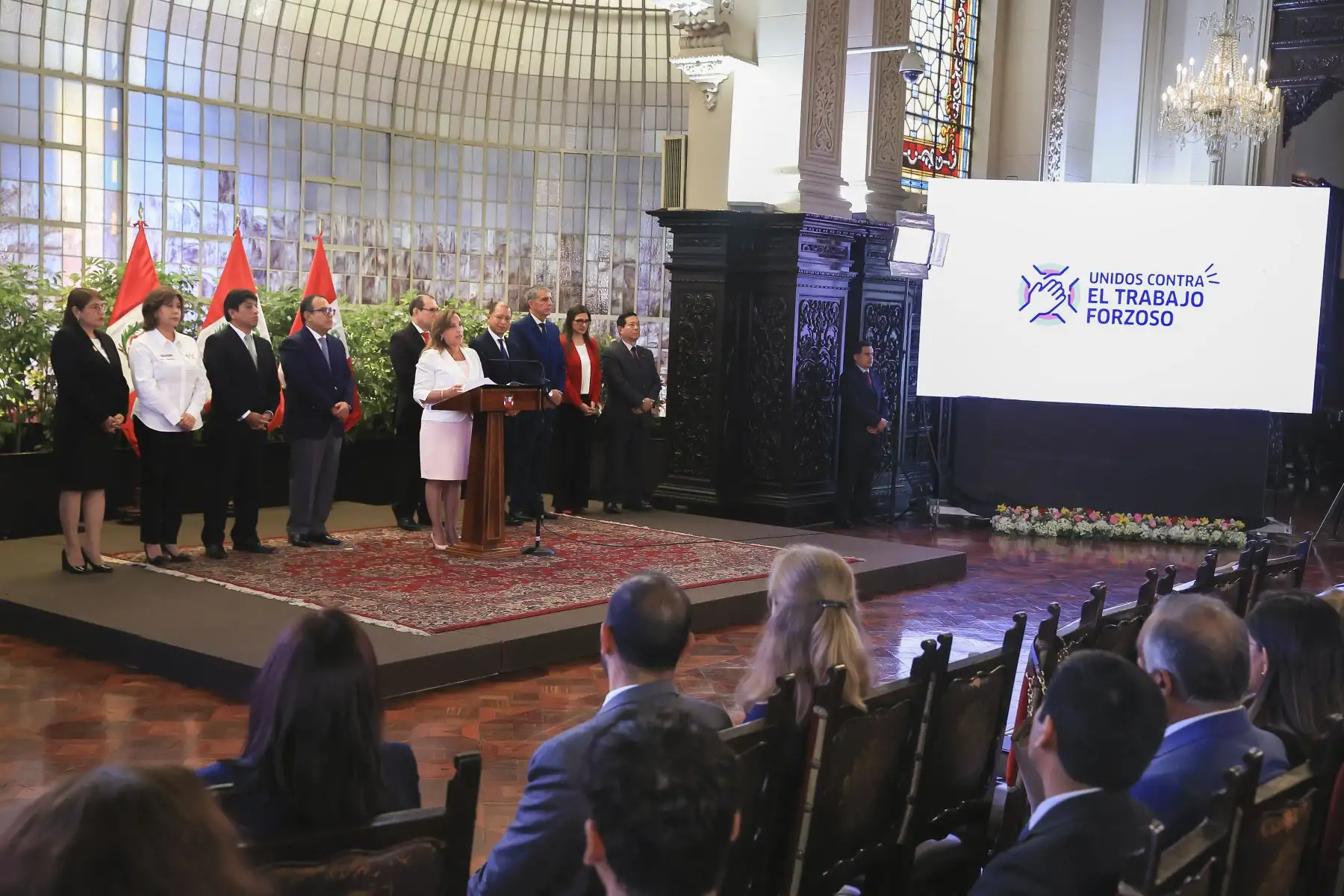 La presidenta de la república, Dina Boluarte Zegarra, participa en la conmemoración del Día de la Lucha contra el Trabajo Forzoso. Foto: ANDINA/Prensa Presidencia