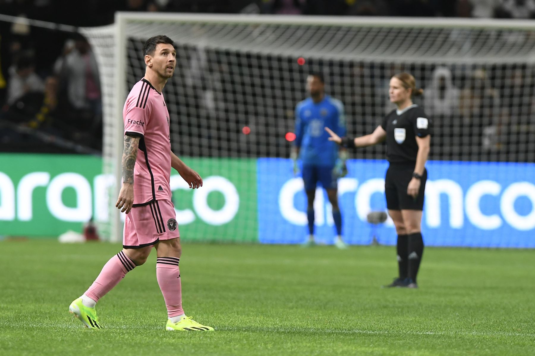 Leo Messi jugó los minutos finales del choque con el Al Nassr de Cristiano Ronaldo en Riad. Foto: EFE