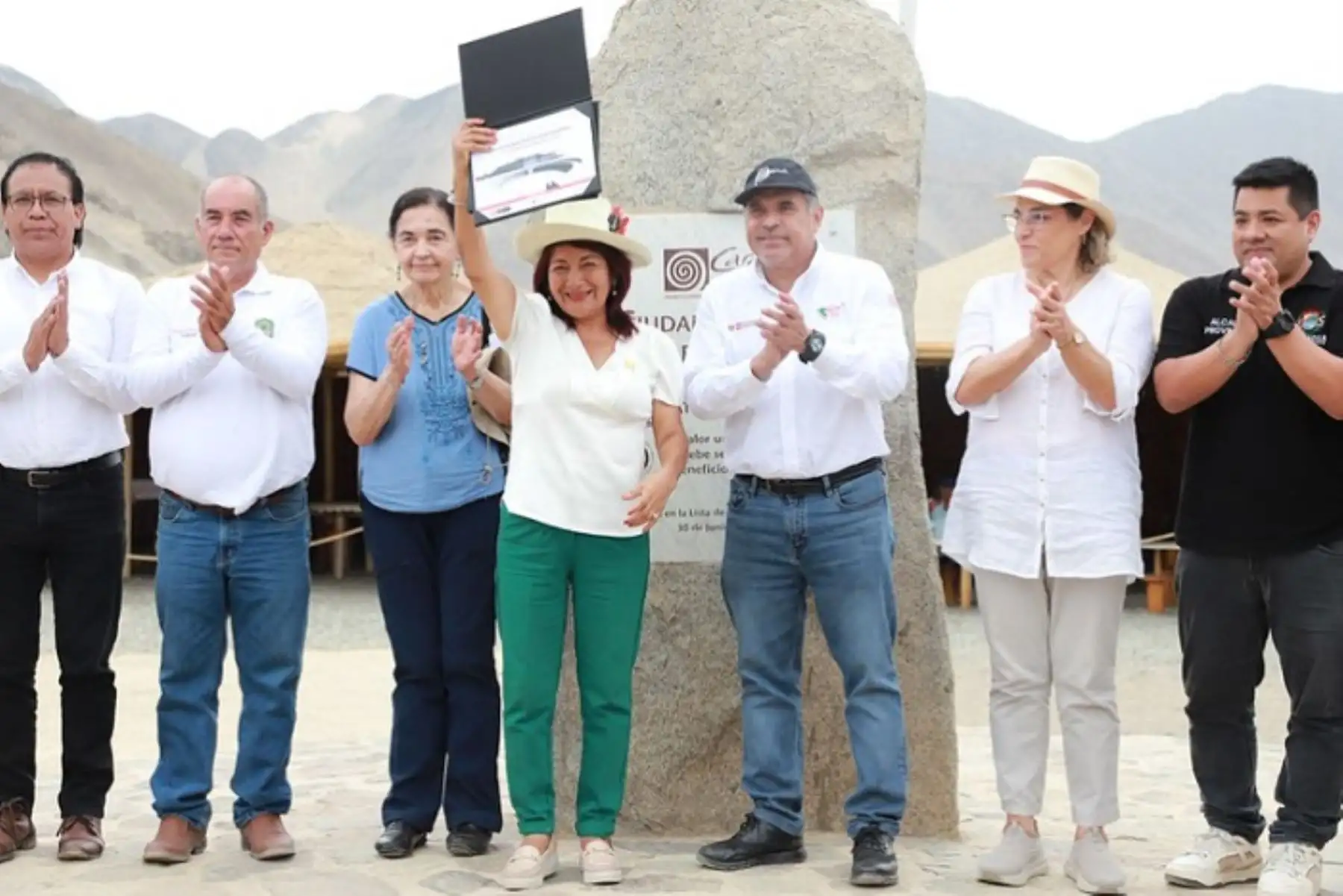 En la Ciudad Sagrada de Caral se han diseñado experiencias turísticas accesibles e inclusivas para los visitantes con discapacidad y adultos mayores que permiten el disfrute de la actividad turística dentro del recinto.