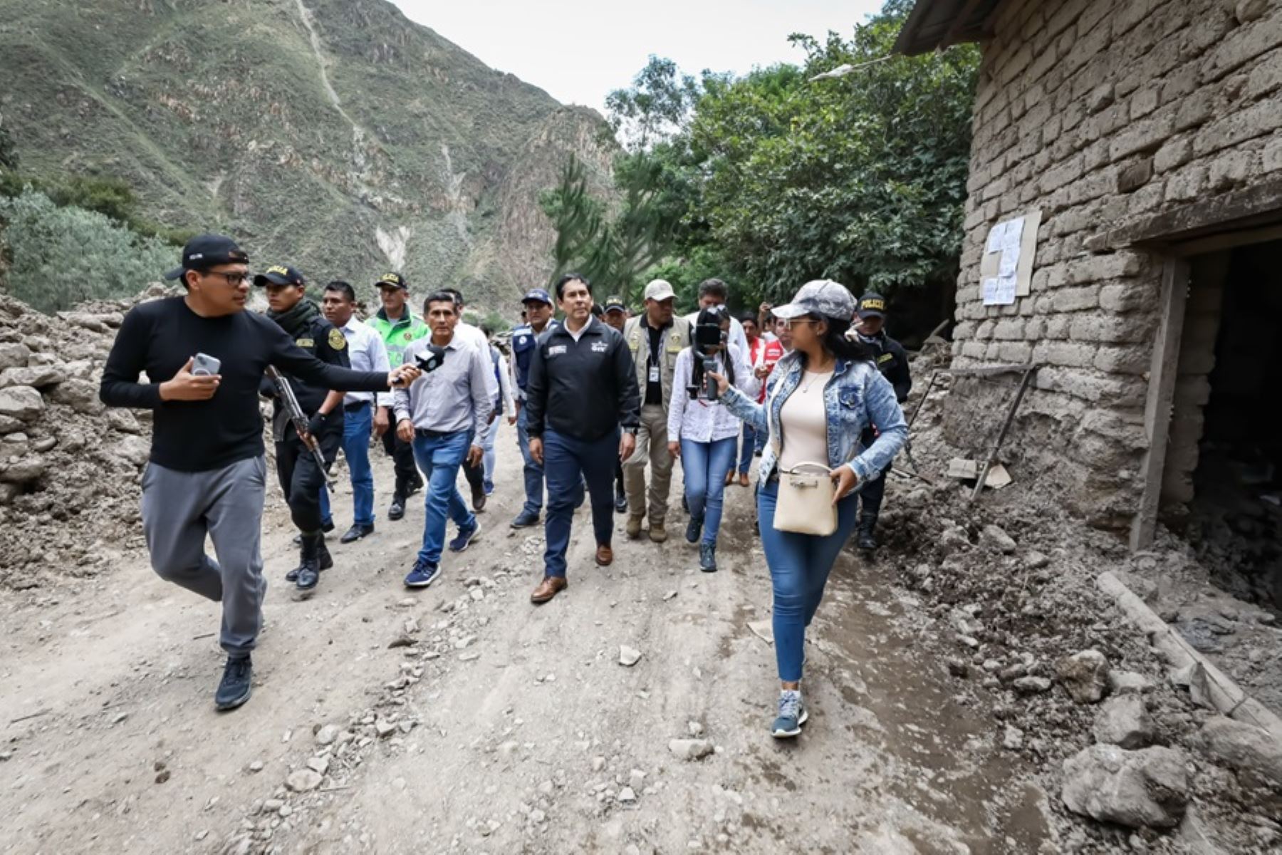 El titular del Ministerio de Desarrollo e Inclusión Social, Julio Demartini, supervisó la entrega de 15 toneladas de ayuda humanitaria.