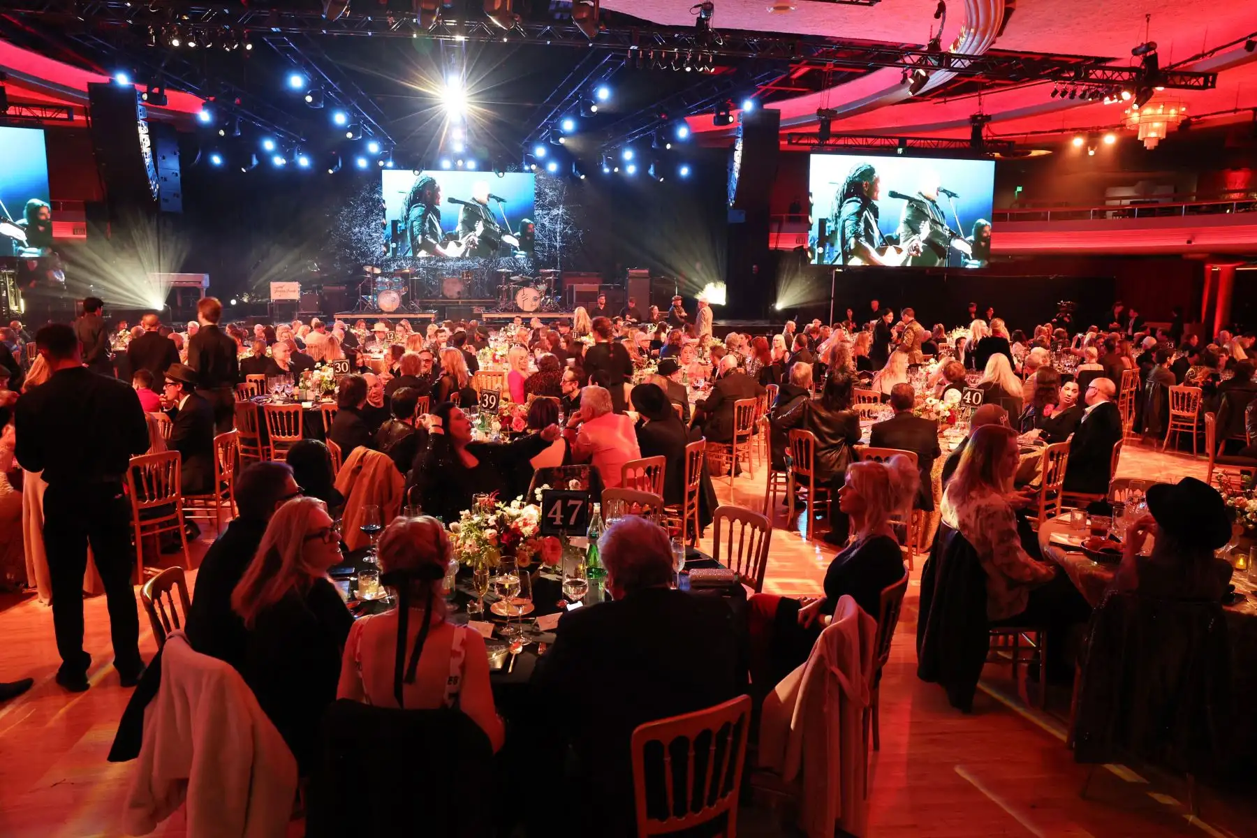 Una vista general de la atmósfera en la fiesta de visualización de los premios Jam for Janie GRAMMY presentada por Live Nation en el Hollywood Palladium el 4 de febrero de 2024 en Los Ángeles, California.
Foto:AFP