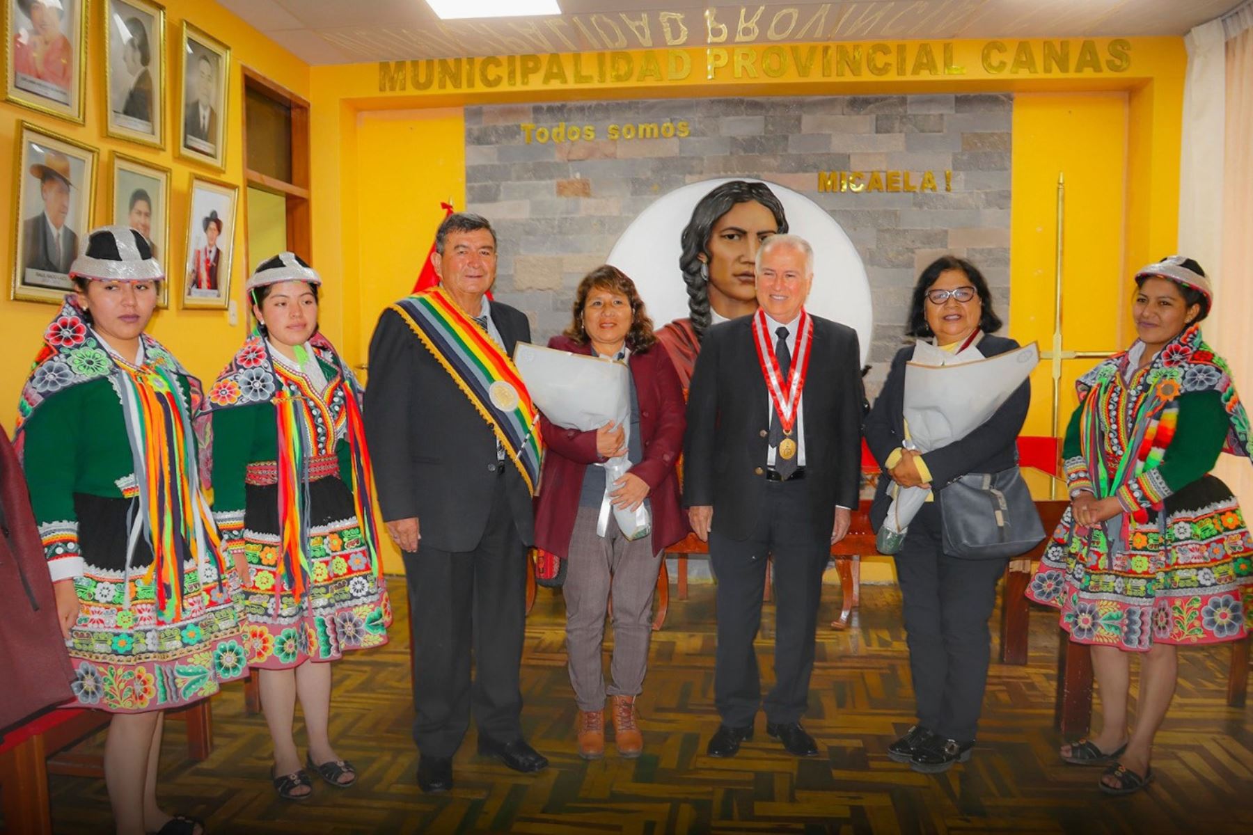 El rector de la UNI Alfonso López Chau, rector de la UNI, subrayó la relevancia de esta iniciativa como un paso significativo para retribuir la educación pública brindada por la universidad a los estudiantes del Cusco. Foto: ANDINA/Difusión